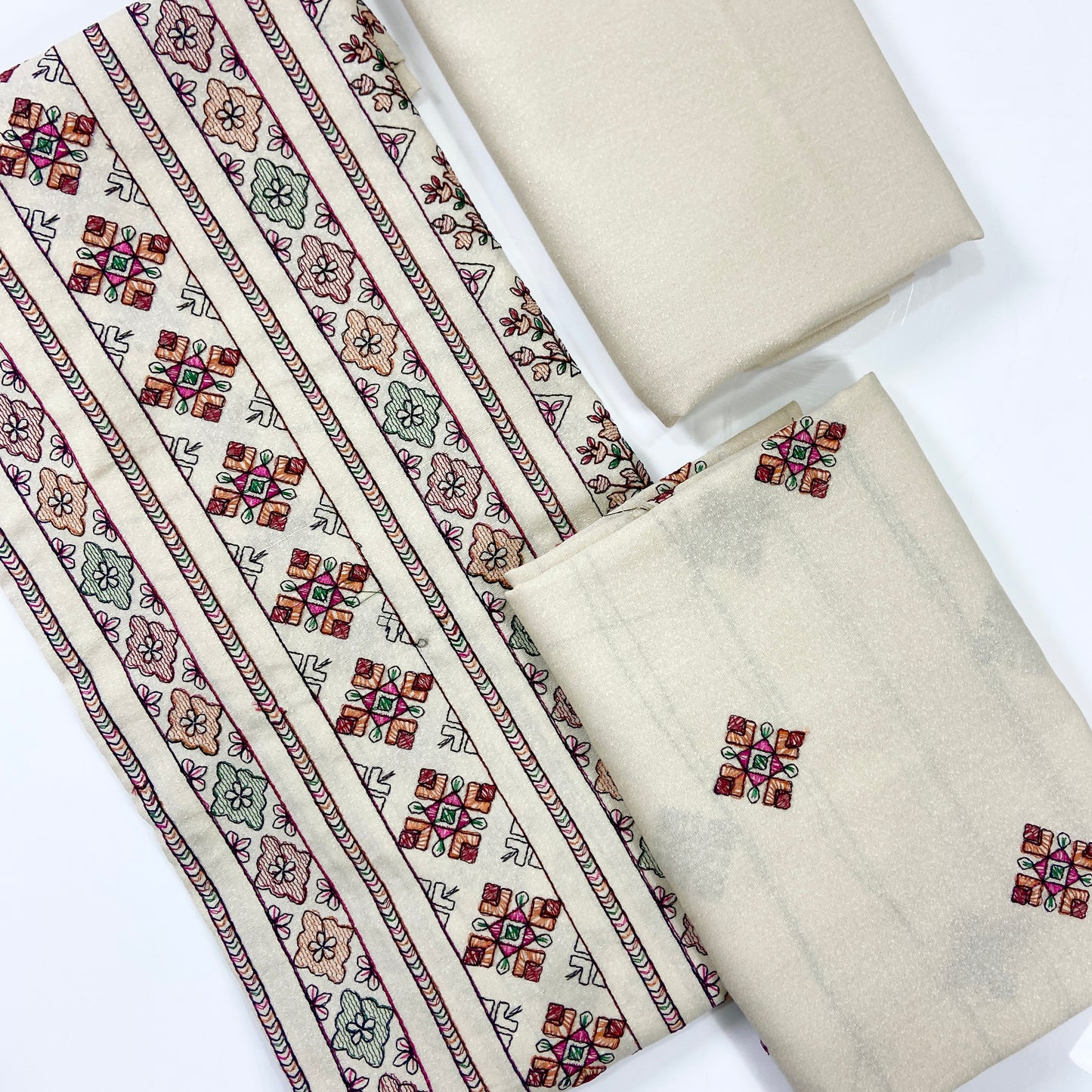 Bareeze Emb Karandi 2PC