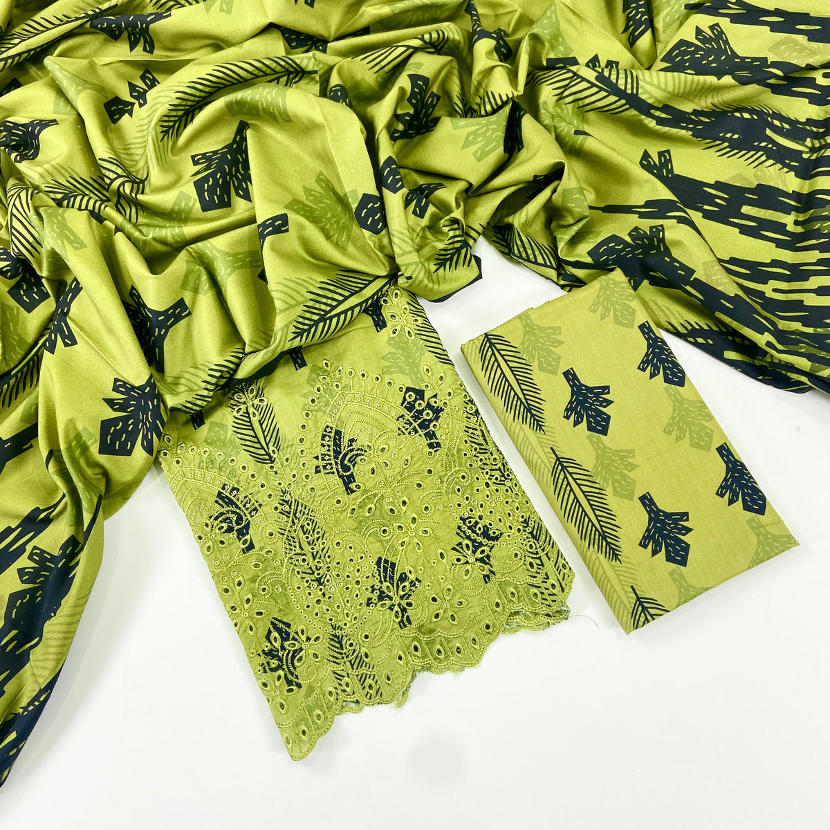 Baroque Chickenkari Daman Linen-3PC