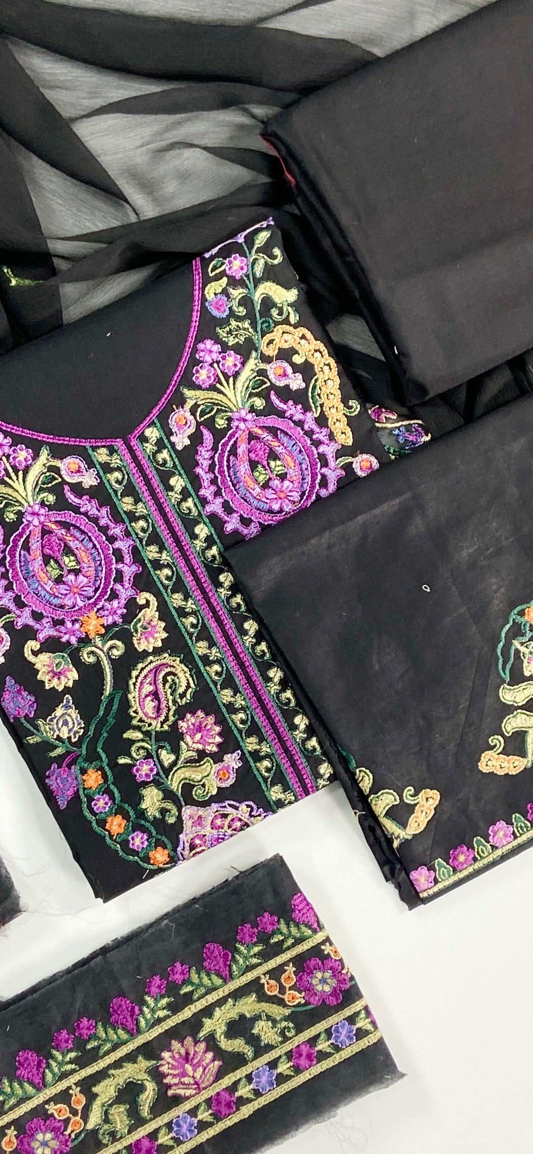 Zara Shahjahan Embroidered Lawn 3PC