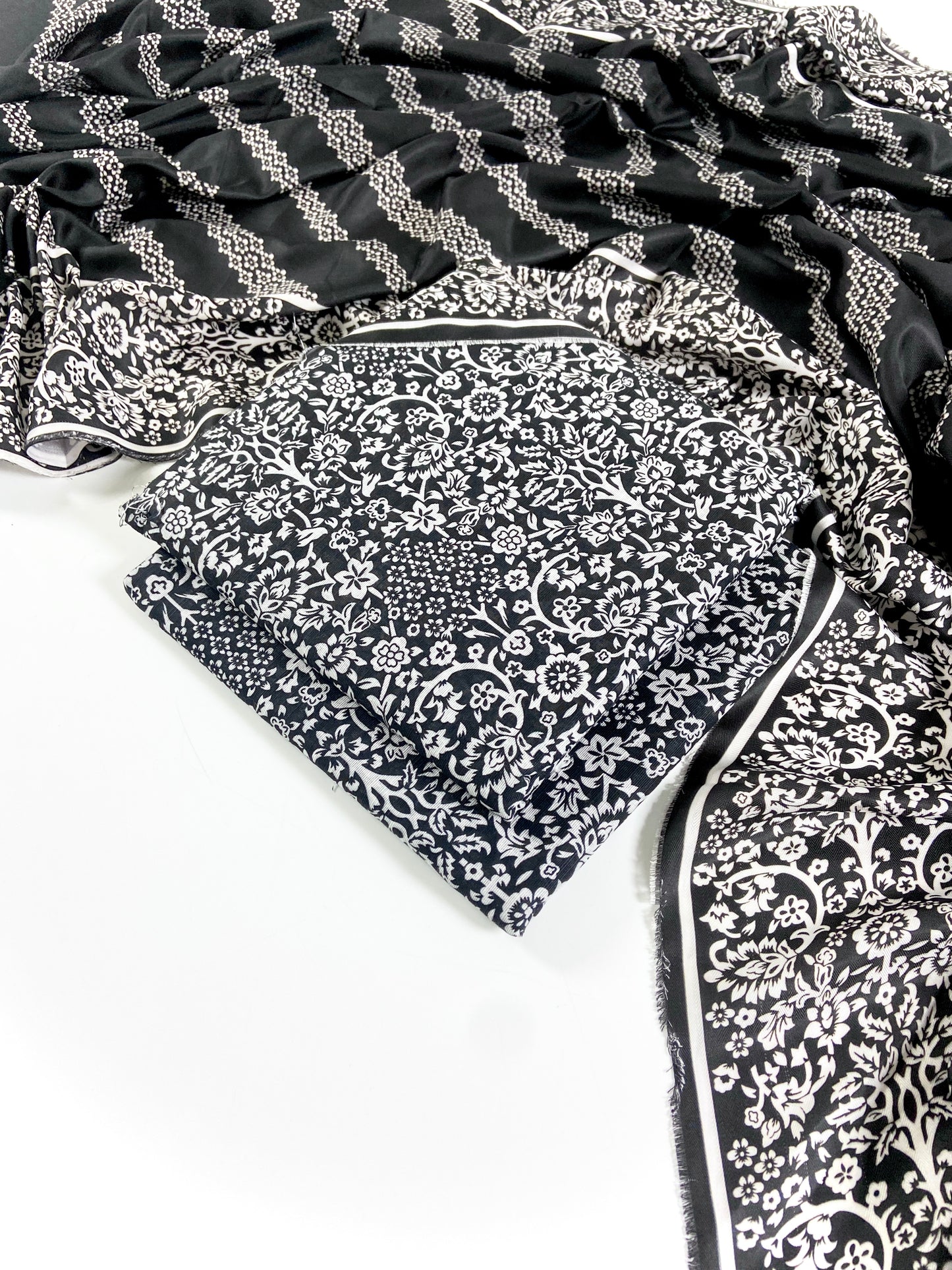 Bareeze Digital Printed Slub Khaddar 3PC