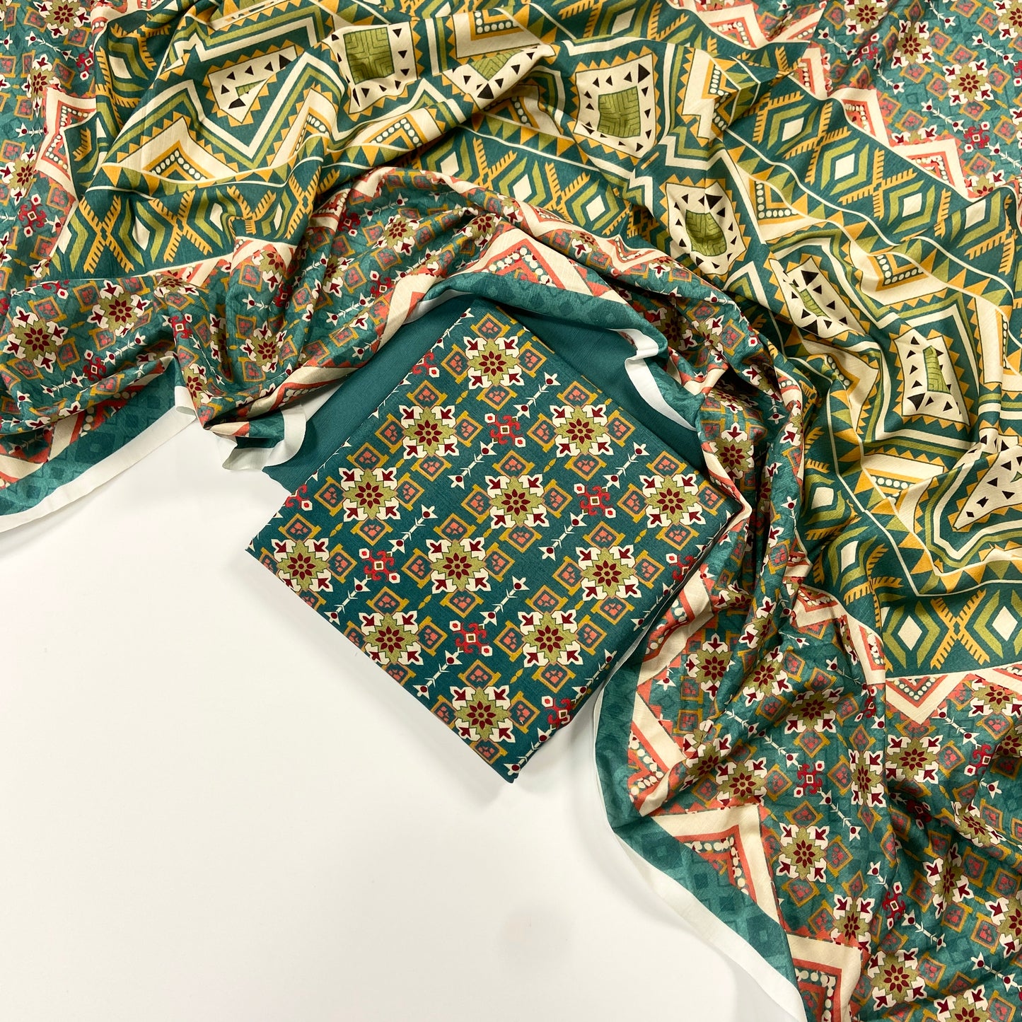 Abrish Exclusive Morroco Khaddar 3PC