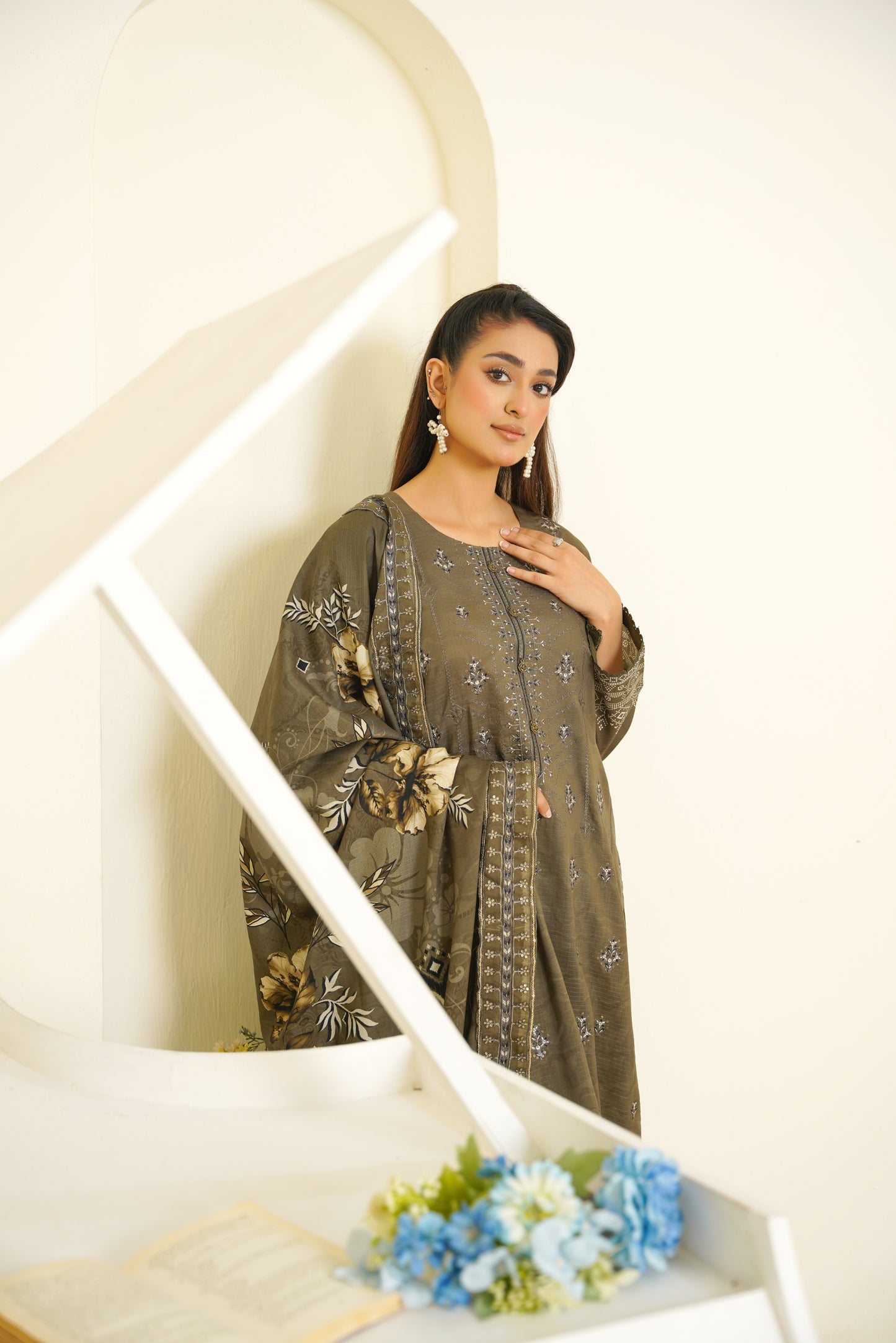 Narm o Nafees By Anaya Noor Embroidered Viscose 3PC