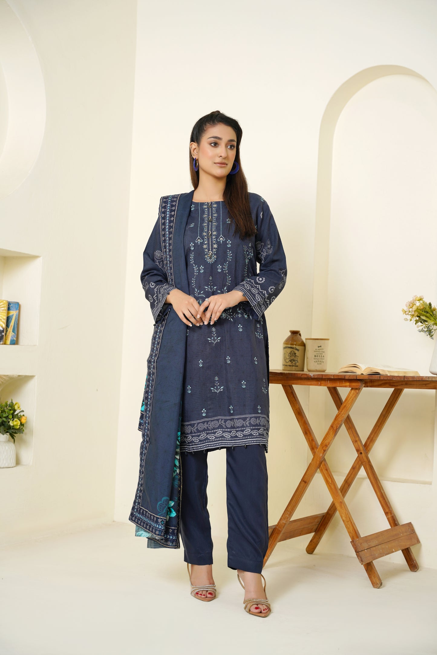 Narm o Nafees By Anaya Noor Embroidered Viscose 3PC