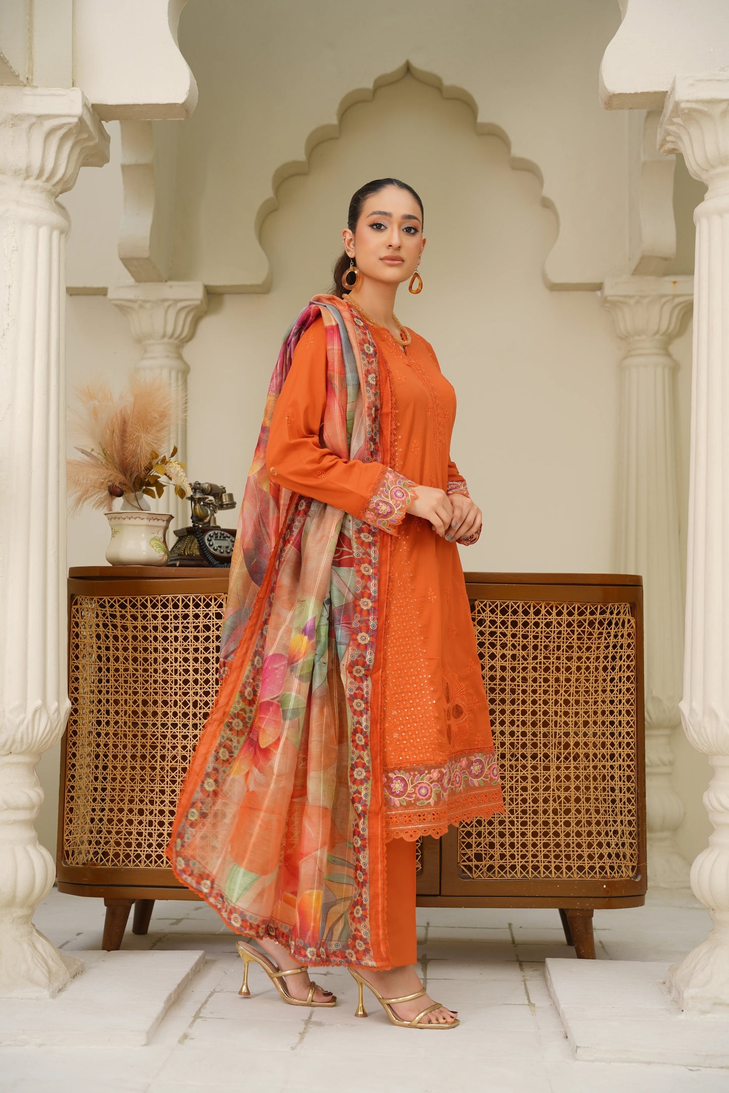 Virsa By Anaya Noor Chikenkari Lawn With Aplic 3PC