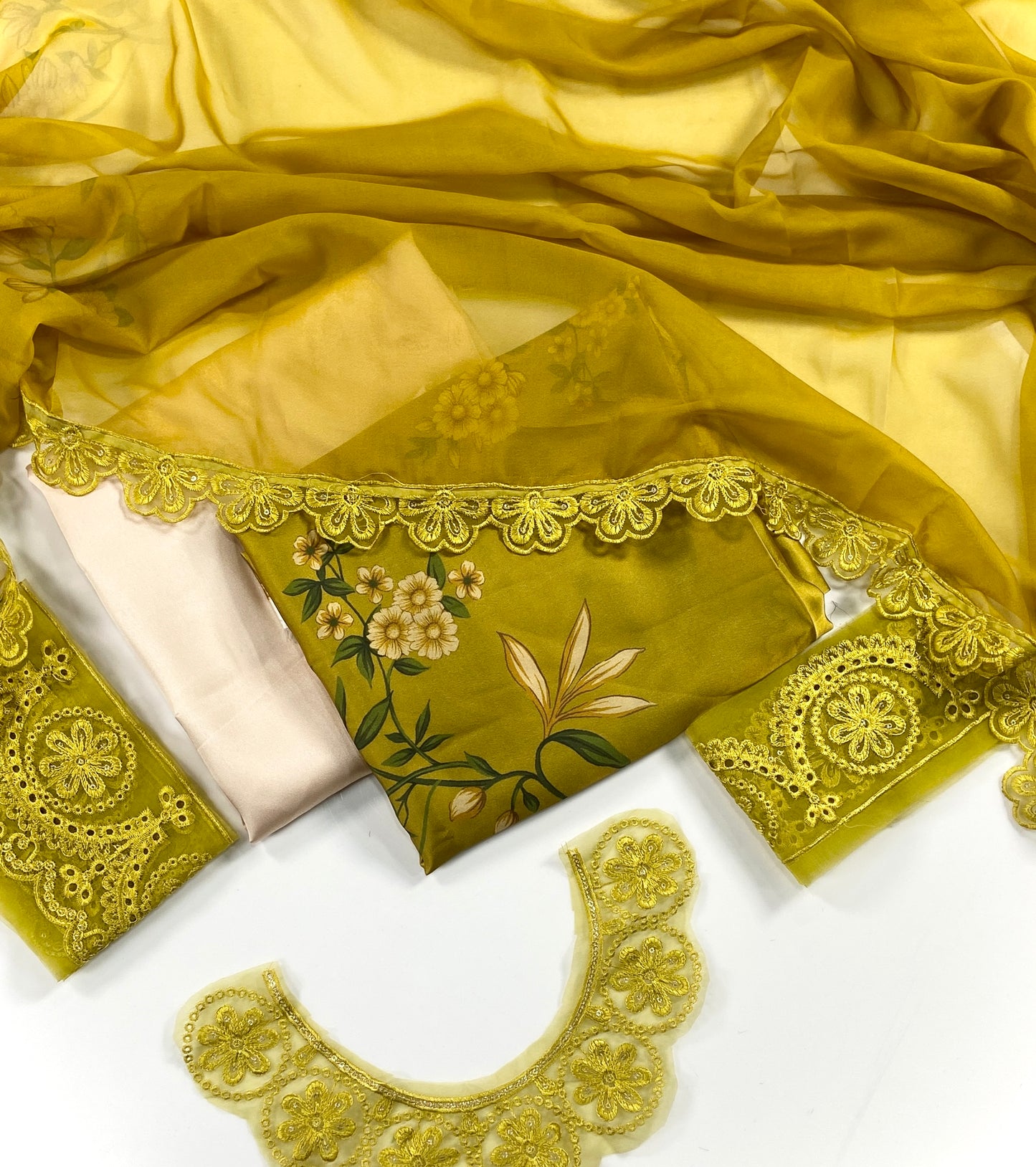 Iznik Premium Silk – With Organza Patches