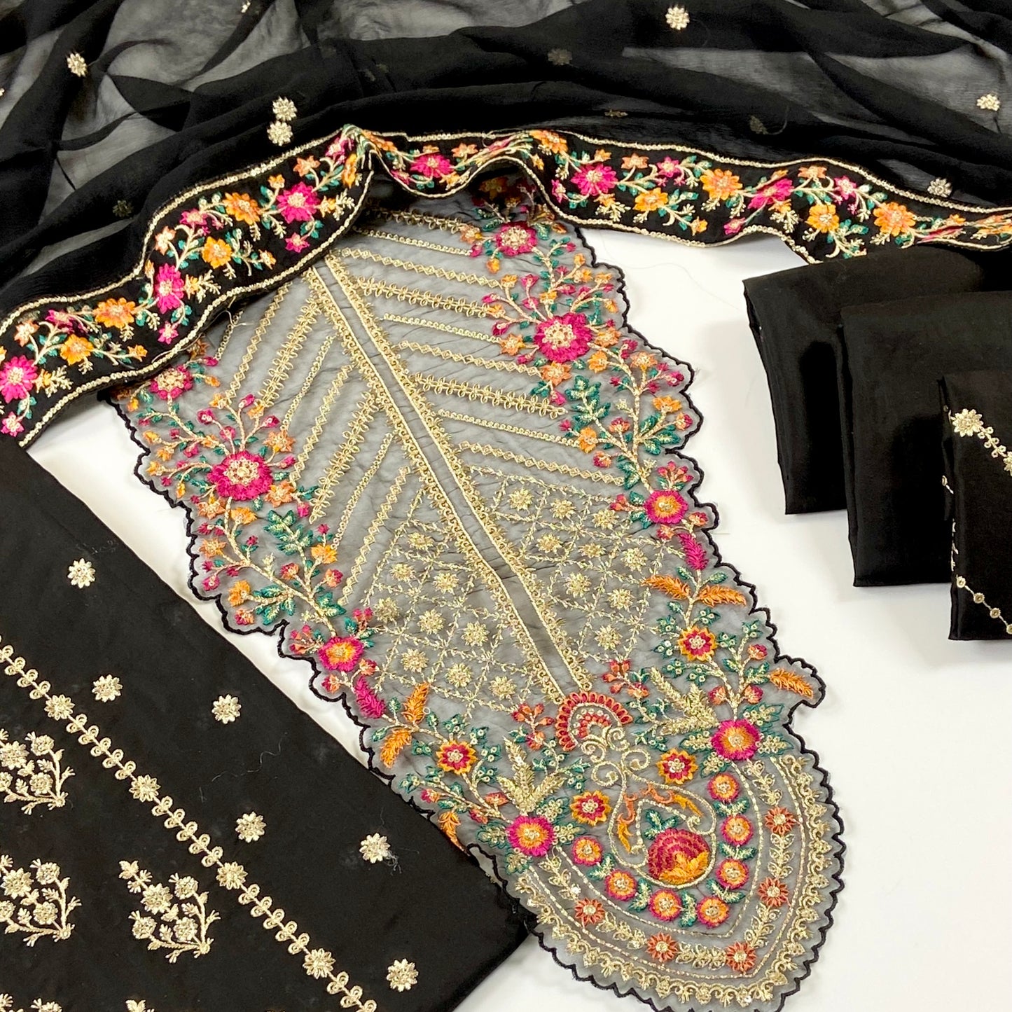 Zarmeen & Emaan Premium Emb Lawn 3PC