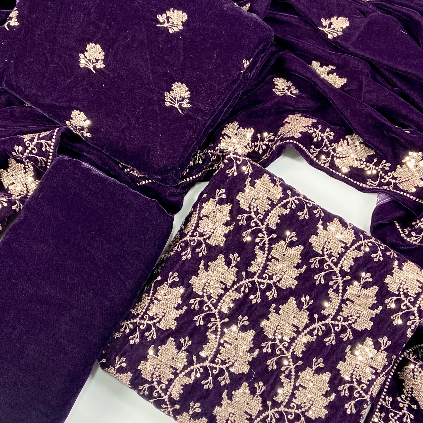 Maria B Luxury Velvet Embroidered Suit – 3PC