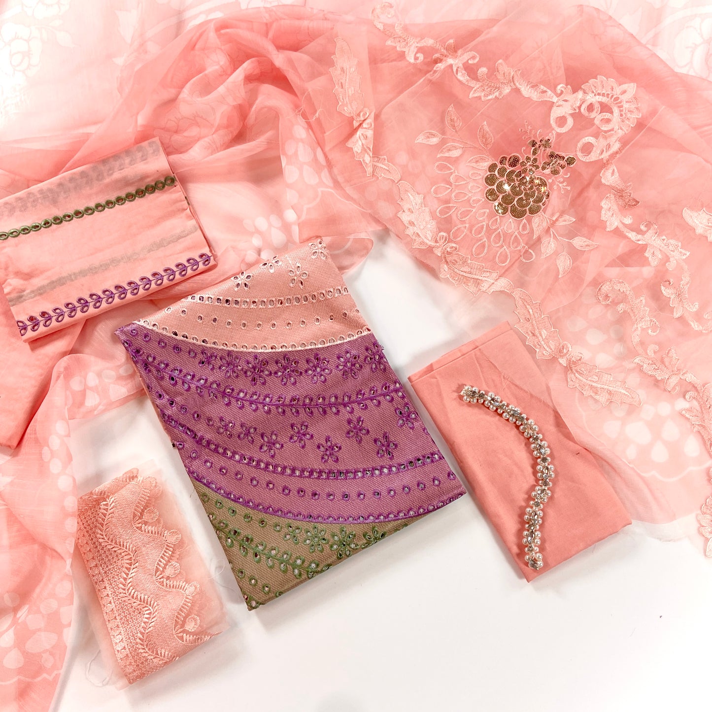 Maria B Luxury Emb Lawn 3PC