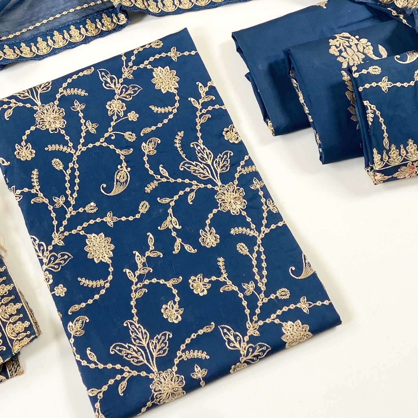 Zarmeen & Emaan Premium Emb Lawn 3PC