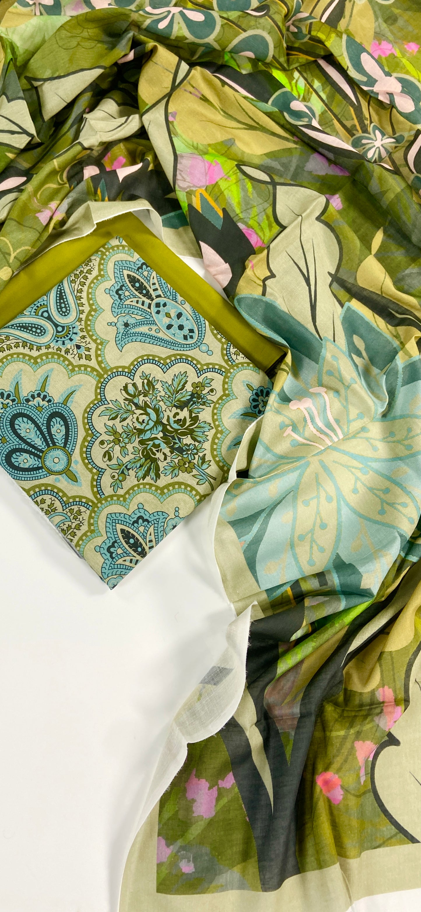 Edenrobe Digital Printed Lawn 3PC
