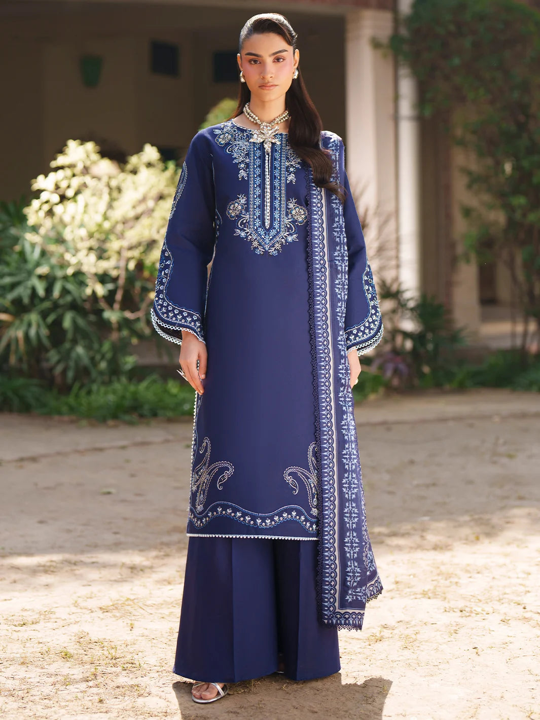 Mahnur Plain Embroidered Dhanak 3PC