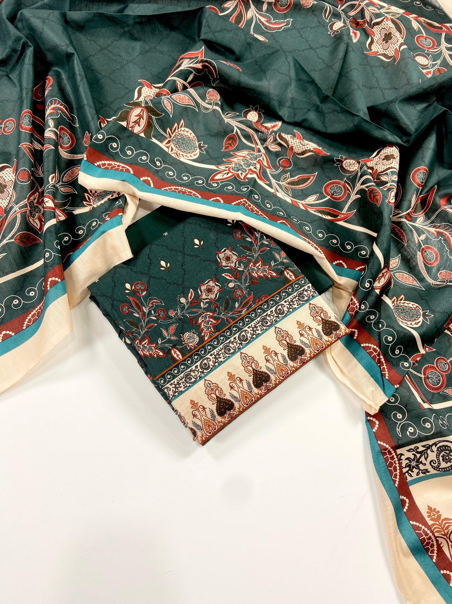 Narmin By Narkins Printed Khaddar 3PC