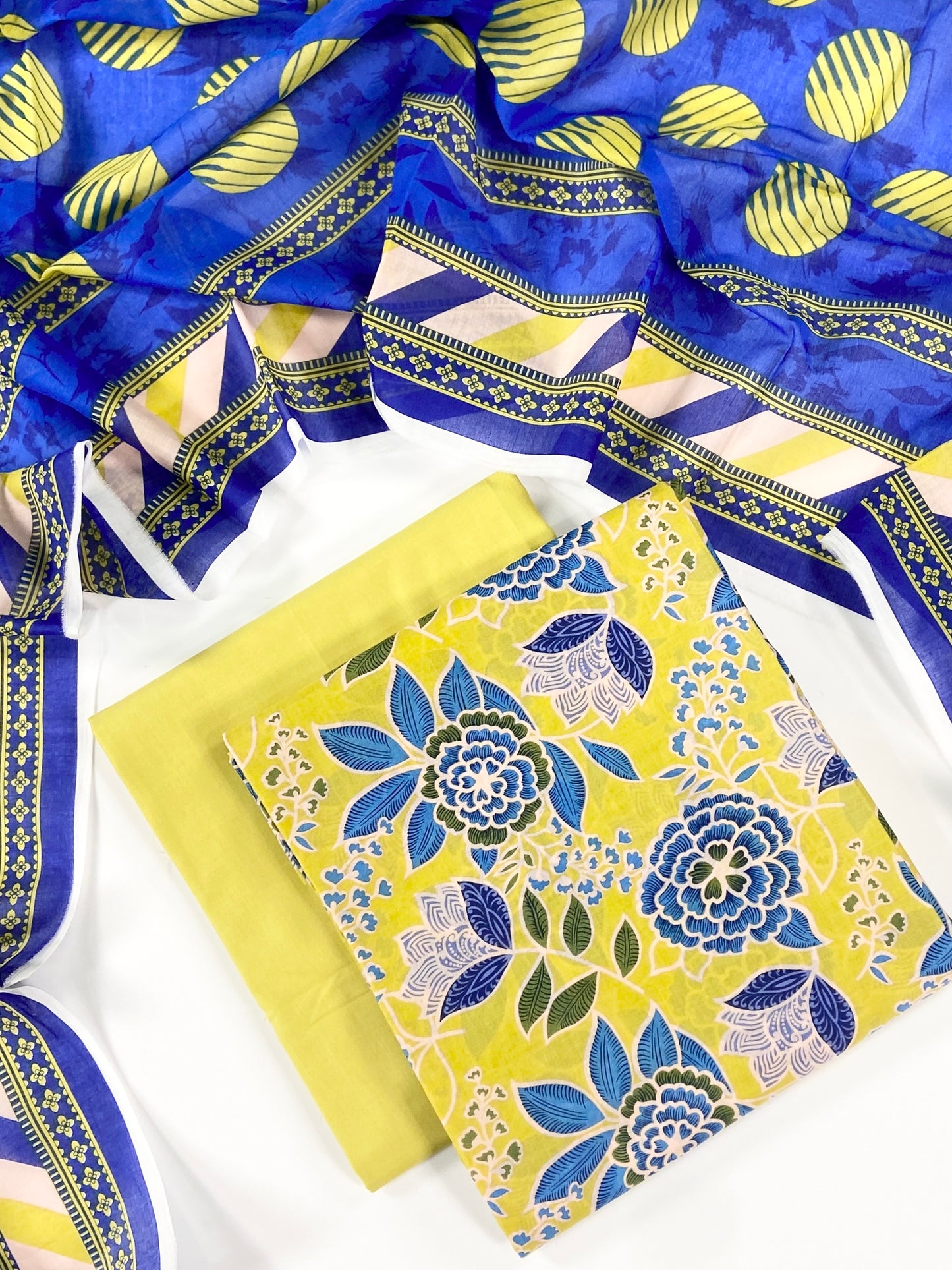 Sapphire Day to Day Digital Printed Lawn 3PC