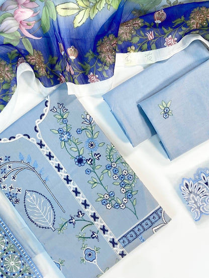 Mahnur Luxury Embroidered Lawn 3PC