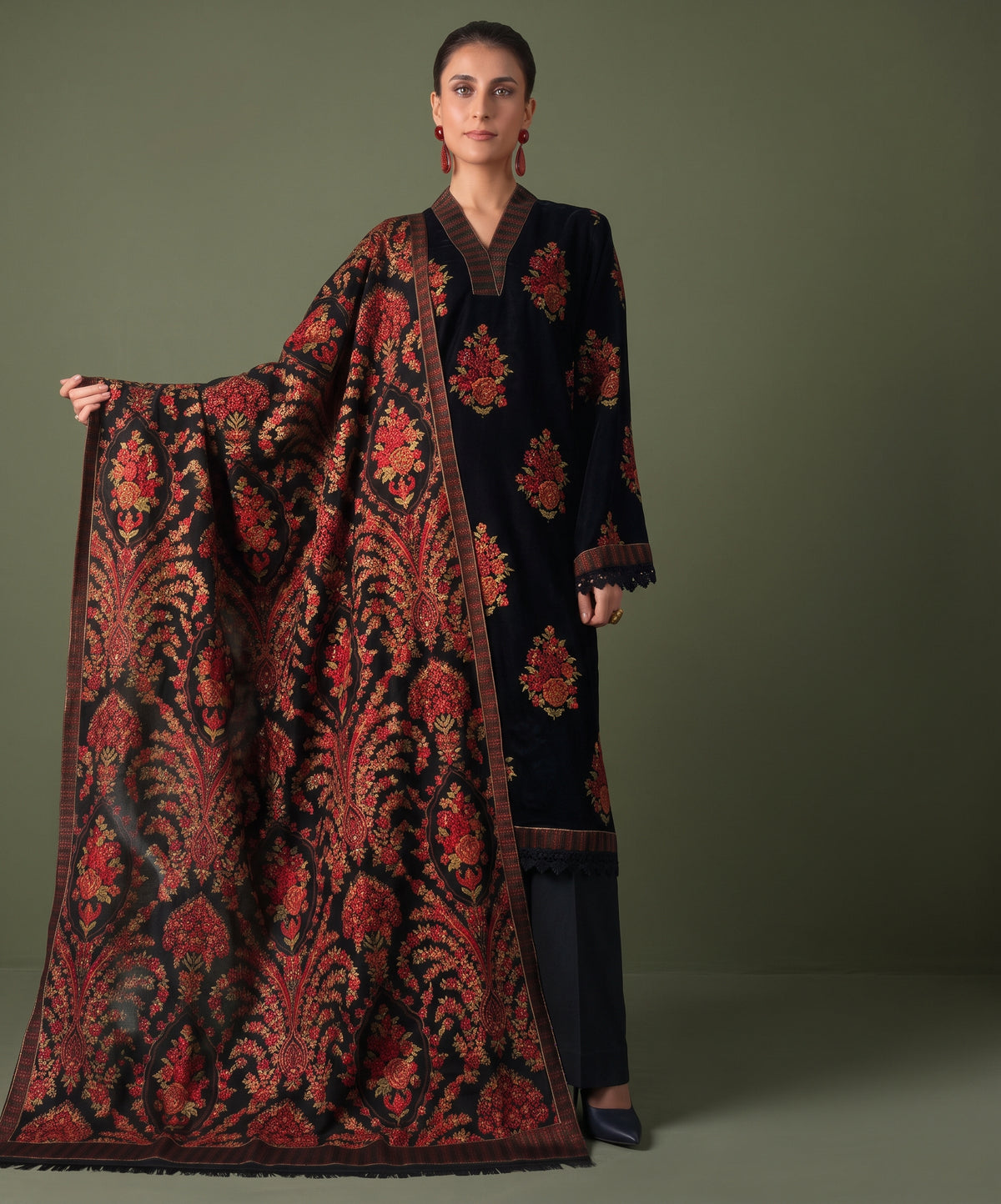 Bareeze Embroidered Dhanak 3PC