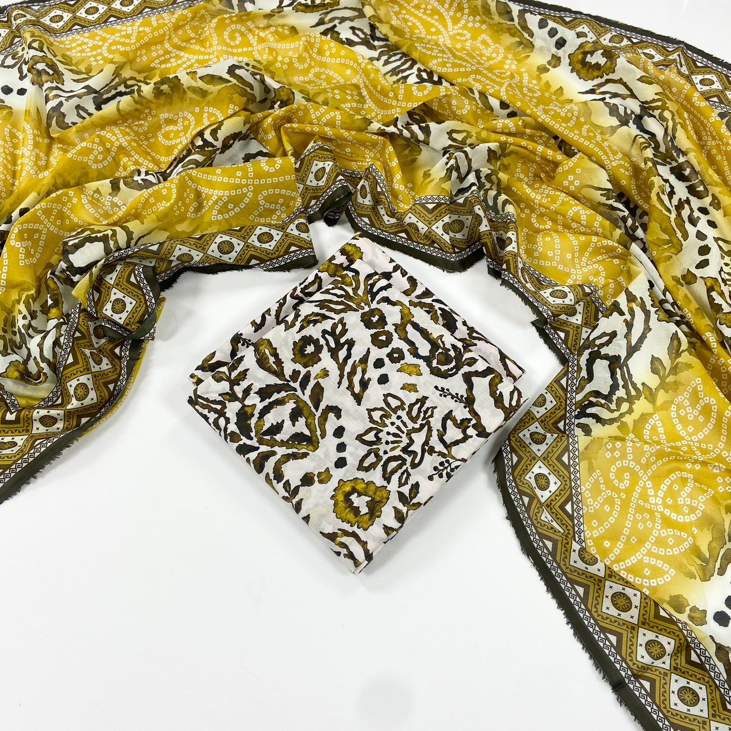 Sapphire Digital Printed Lawn 3PC