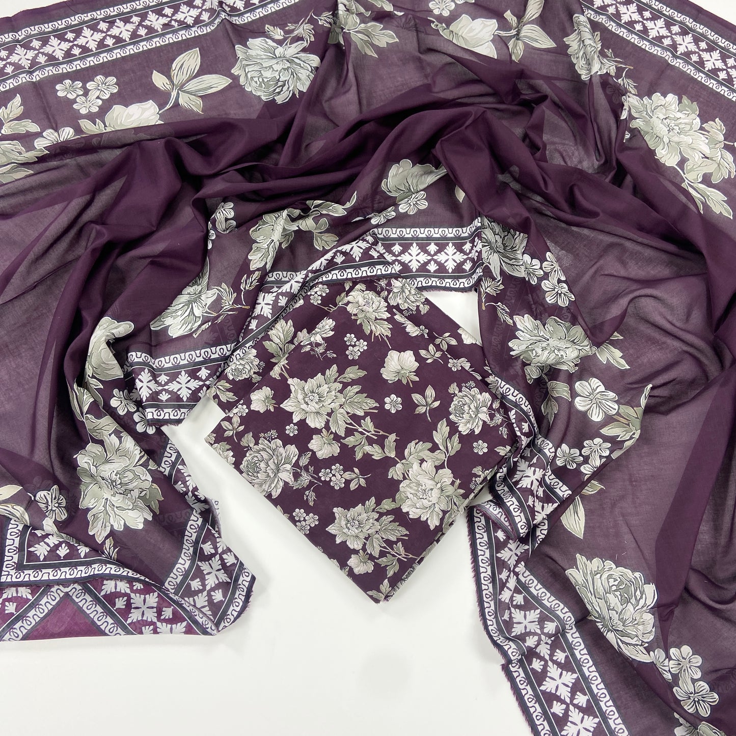 Sapphire Digital Printed Lawn 3PC