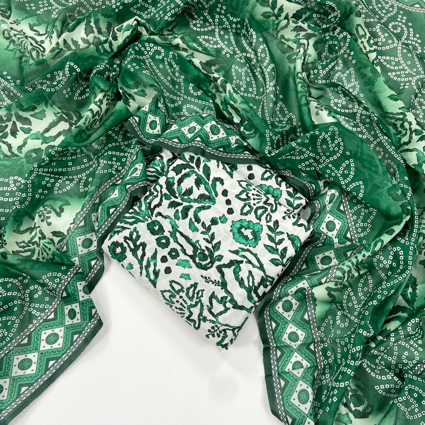 Sapphire Digital Printed Lawn 3PC