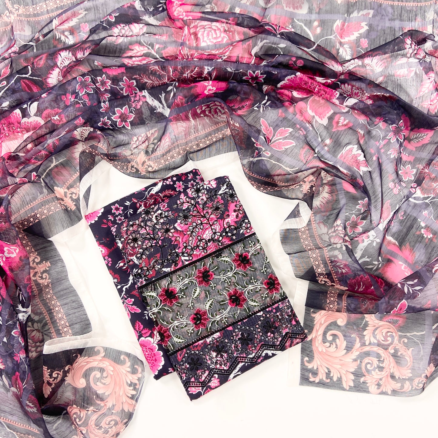 Anaya Noor Emb Bana Dora Lawn With Daman Patches 3PC