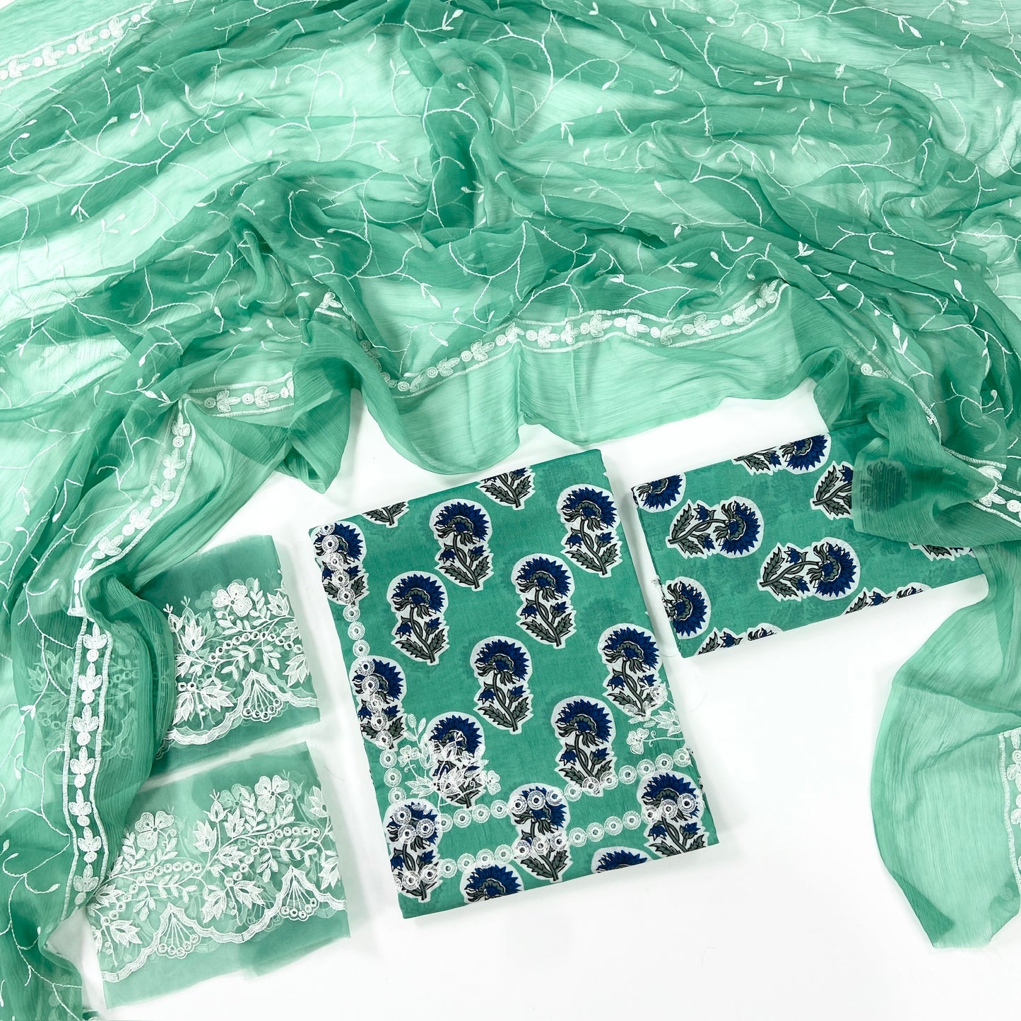 Ethnc Printed & Embroidered Lawn 3PC