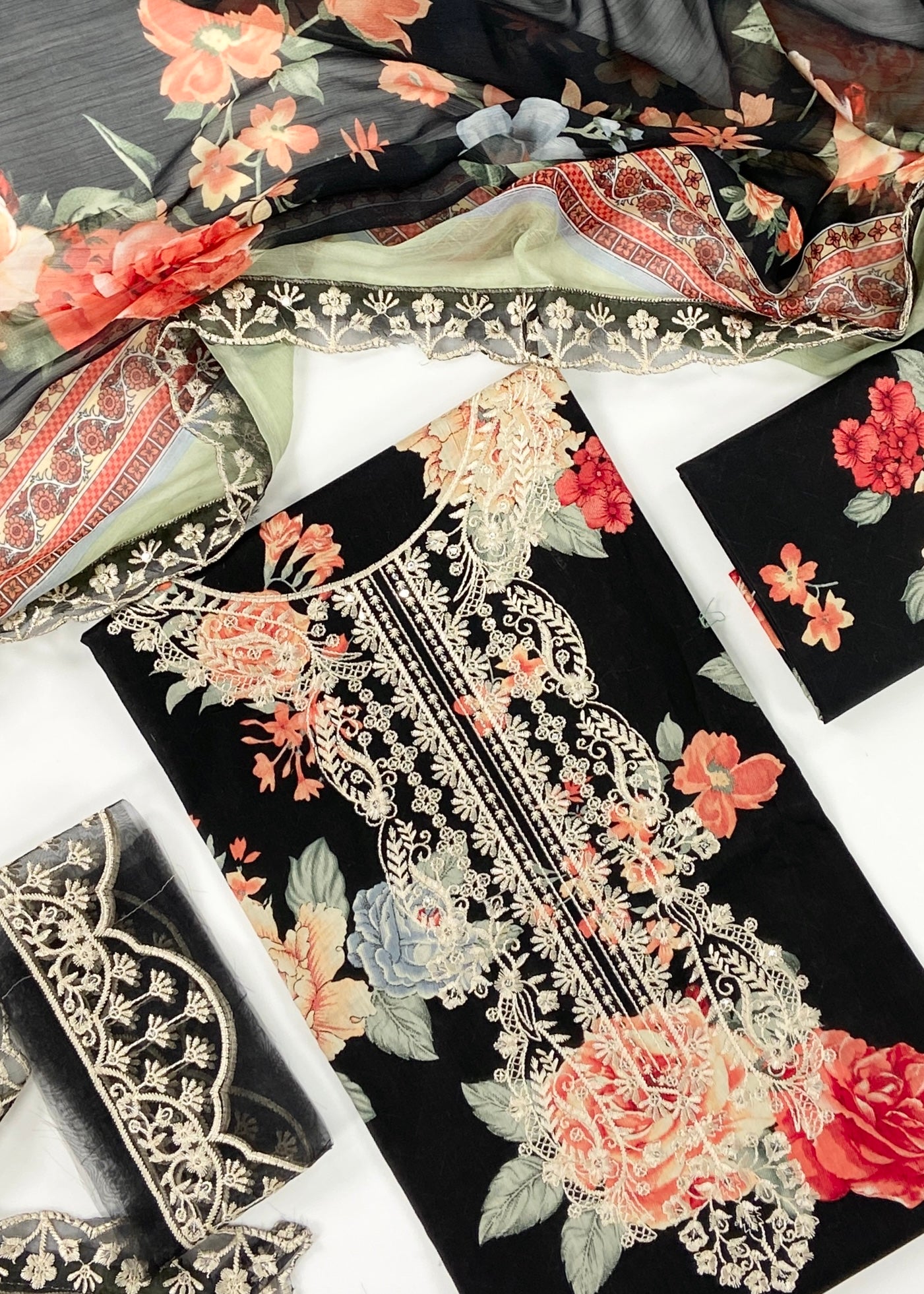 Rangreza Embroidered & Digital Printed Lawn With Patches 3PC
