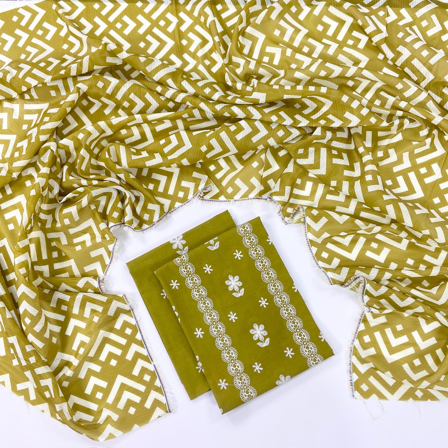 Charizma Plain Embroidered Lawn 2PC