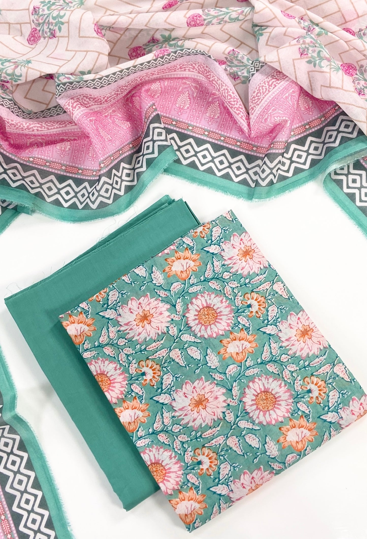 Nishat Digital Printed Lawn 3PC