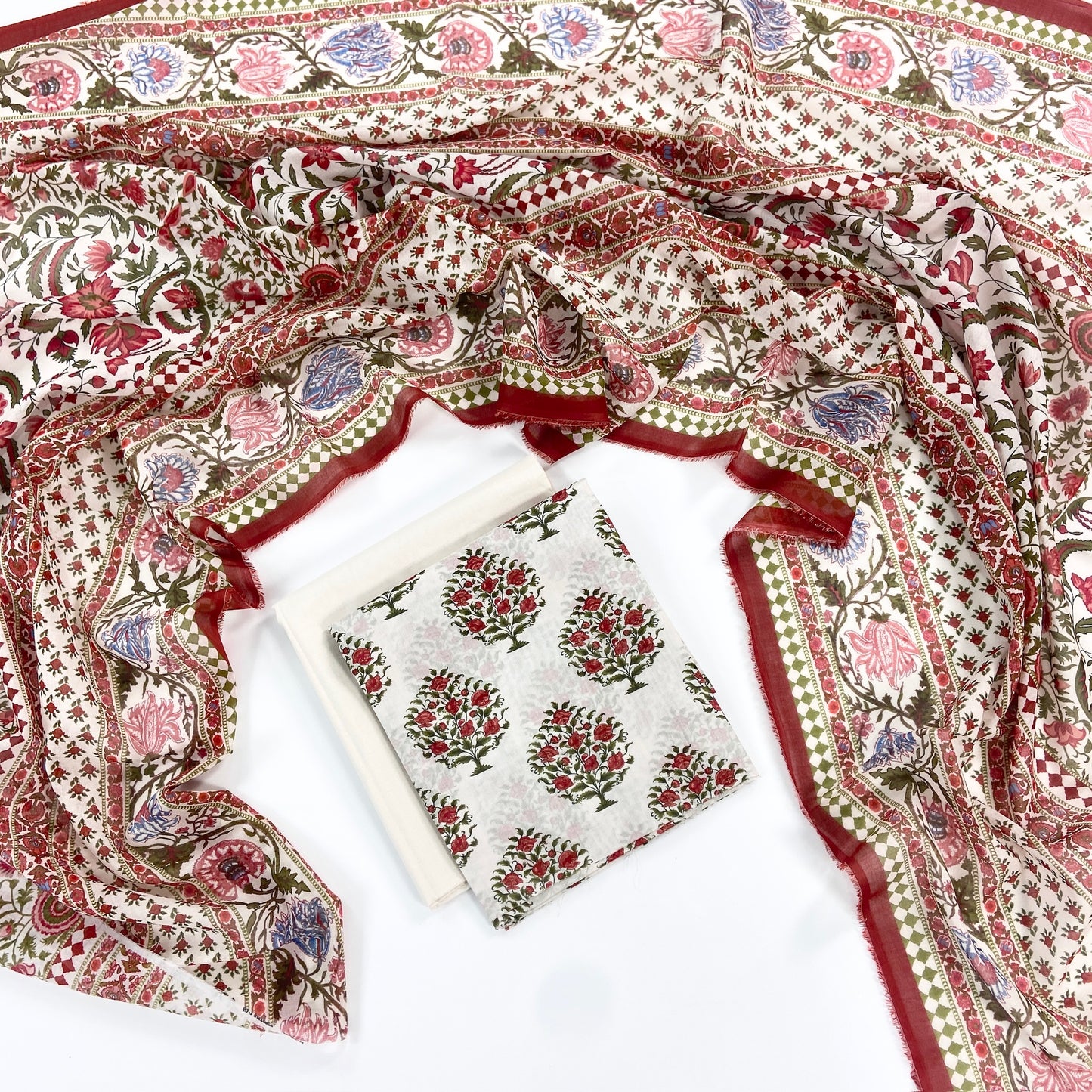 Nishat Digital Printed Lawn 3PC