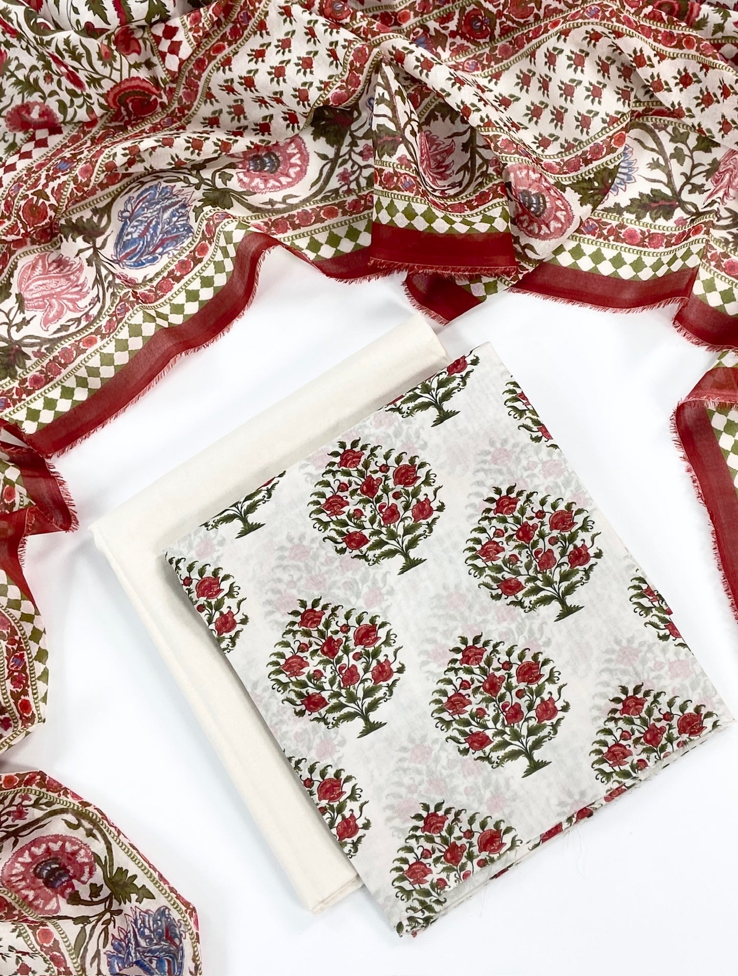 Nishat Digital Printed Lawn 3PC
