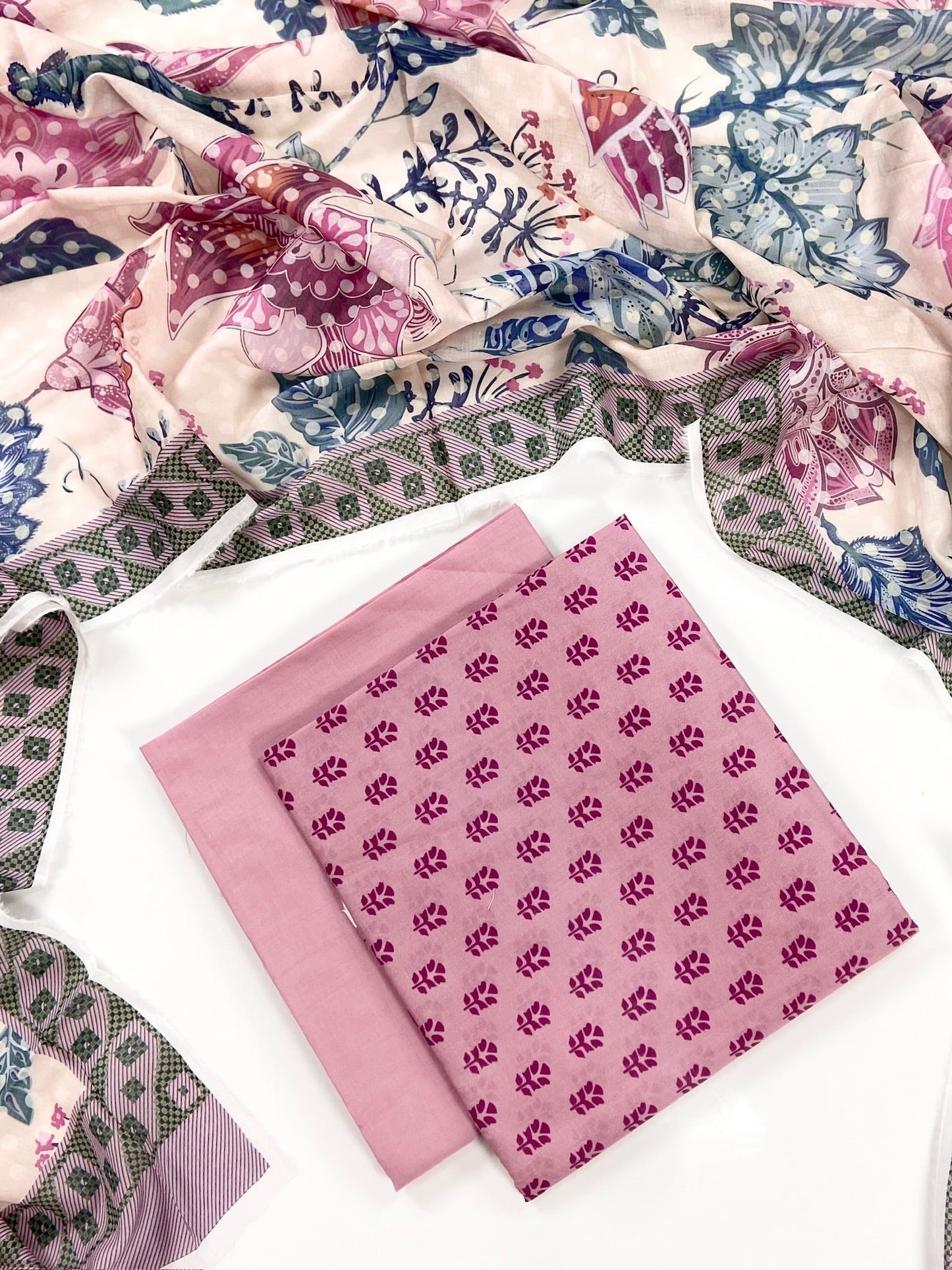 Mashaim Digital Printed Lawn 3PC
