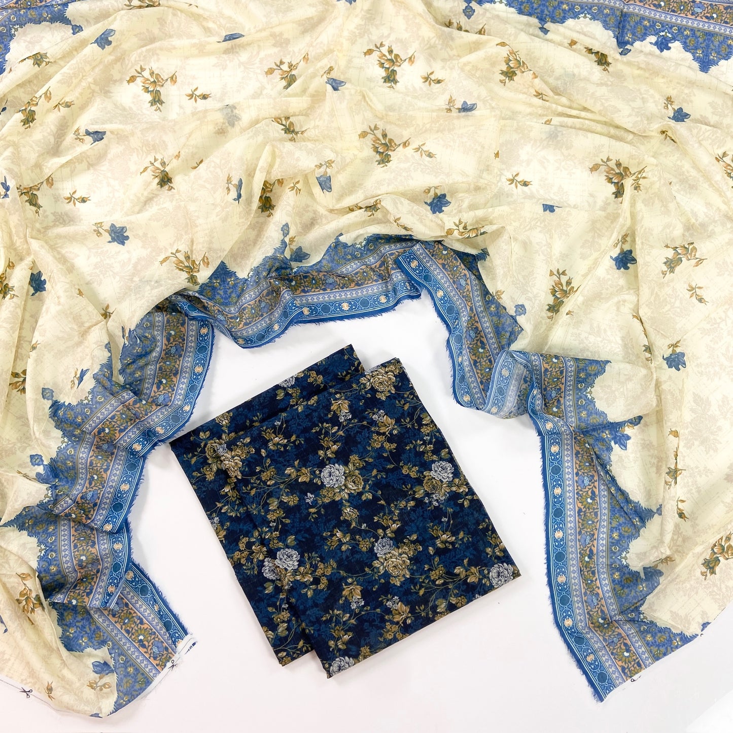 Anaya Noor Digital Printed Lawn With Voil Dupatta 3PC