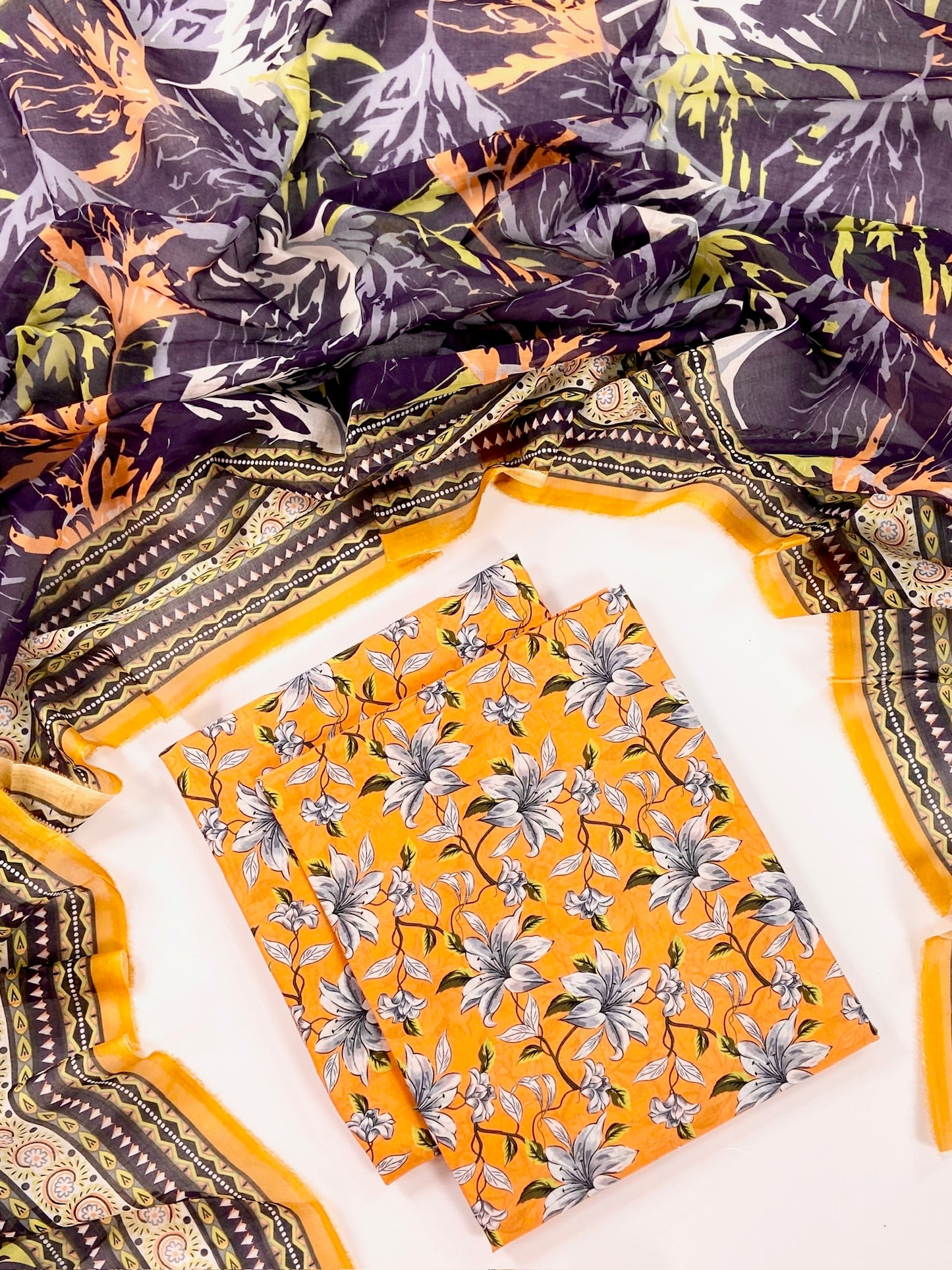 Anaya Noor Digital Printed Lawn With Voil Dupatta 3PC