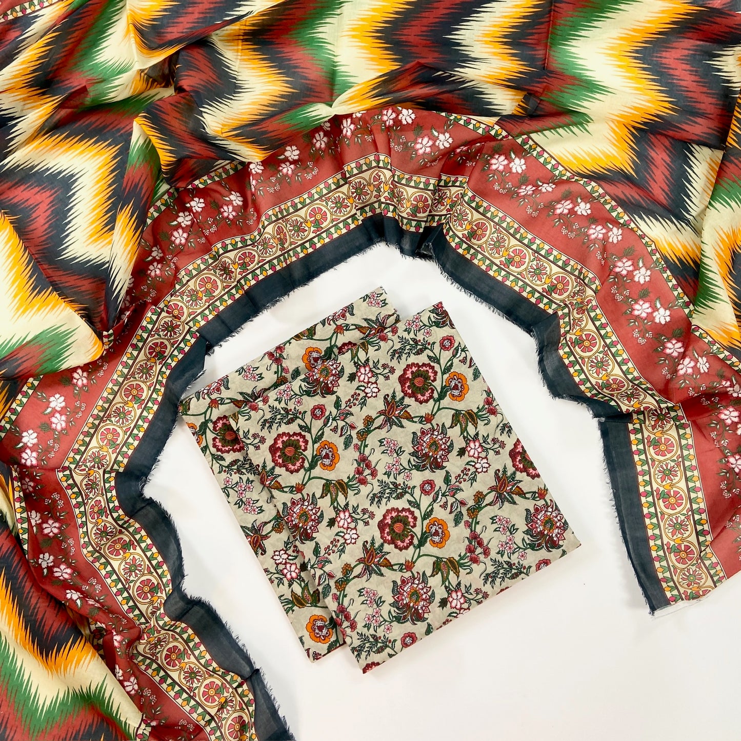 Anaya Noor Digital Printed Lawn With Voil Dupatta 3PC