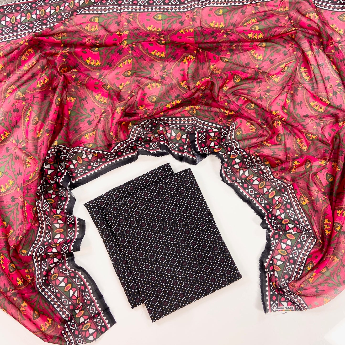 Anaya Noor Digital Printed Lawn With Voil Dupatta 3PC