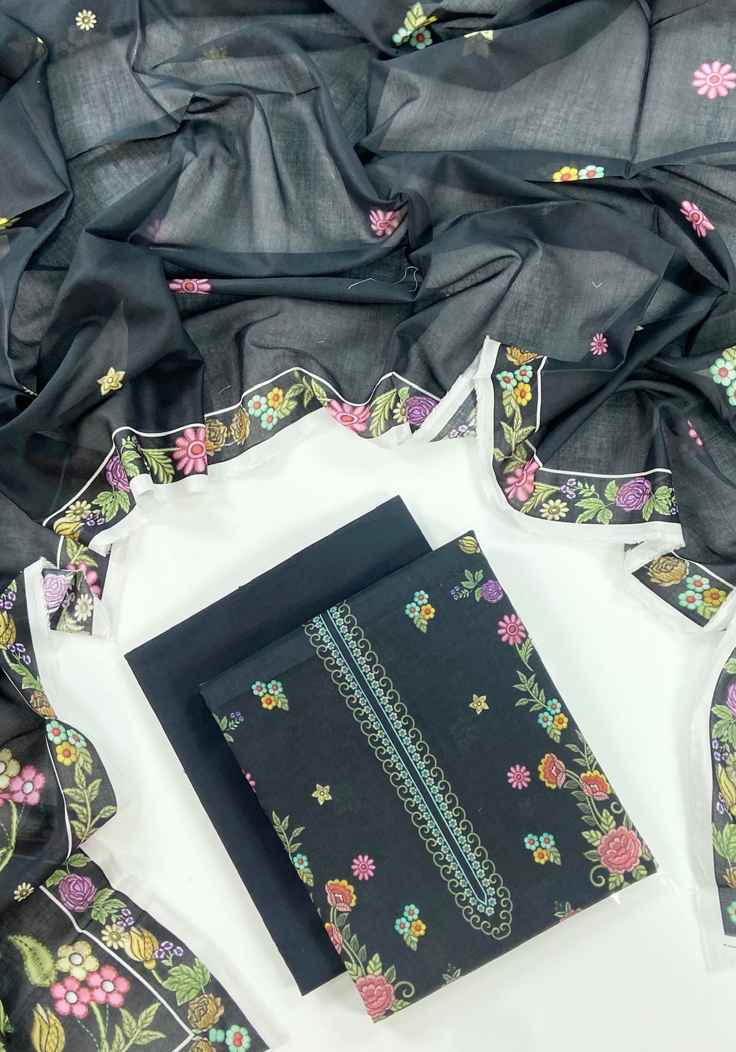 Mashaim Digital Printed Lawn 3PC