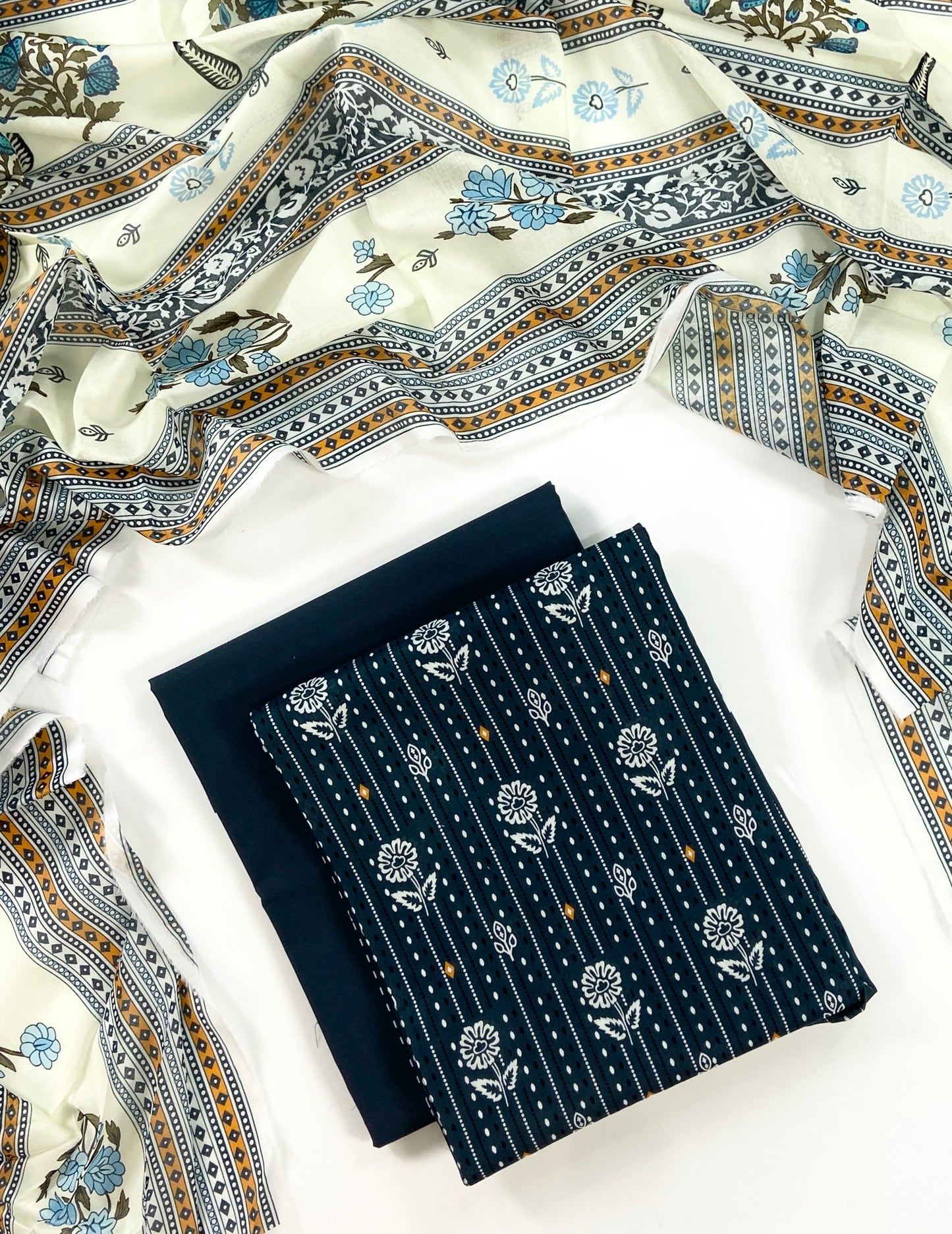 Nishat Digital Printed Lawn 3PC