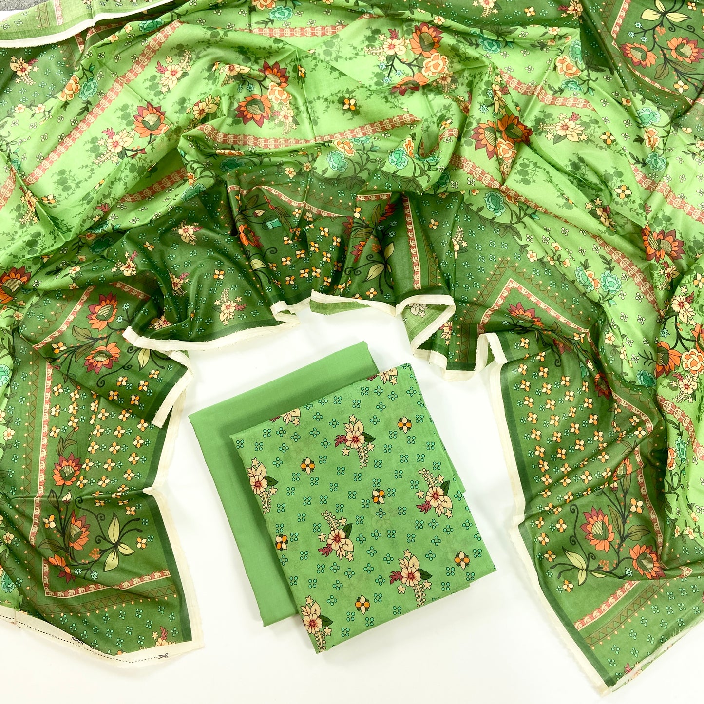 Nishat Digital Printed Lawn 3PC