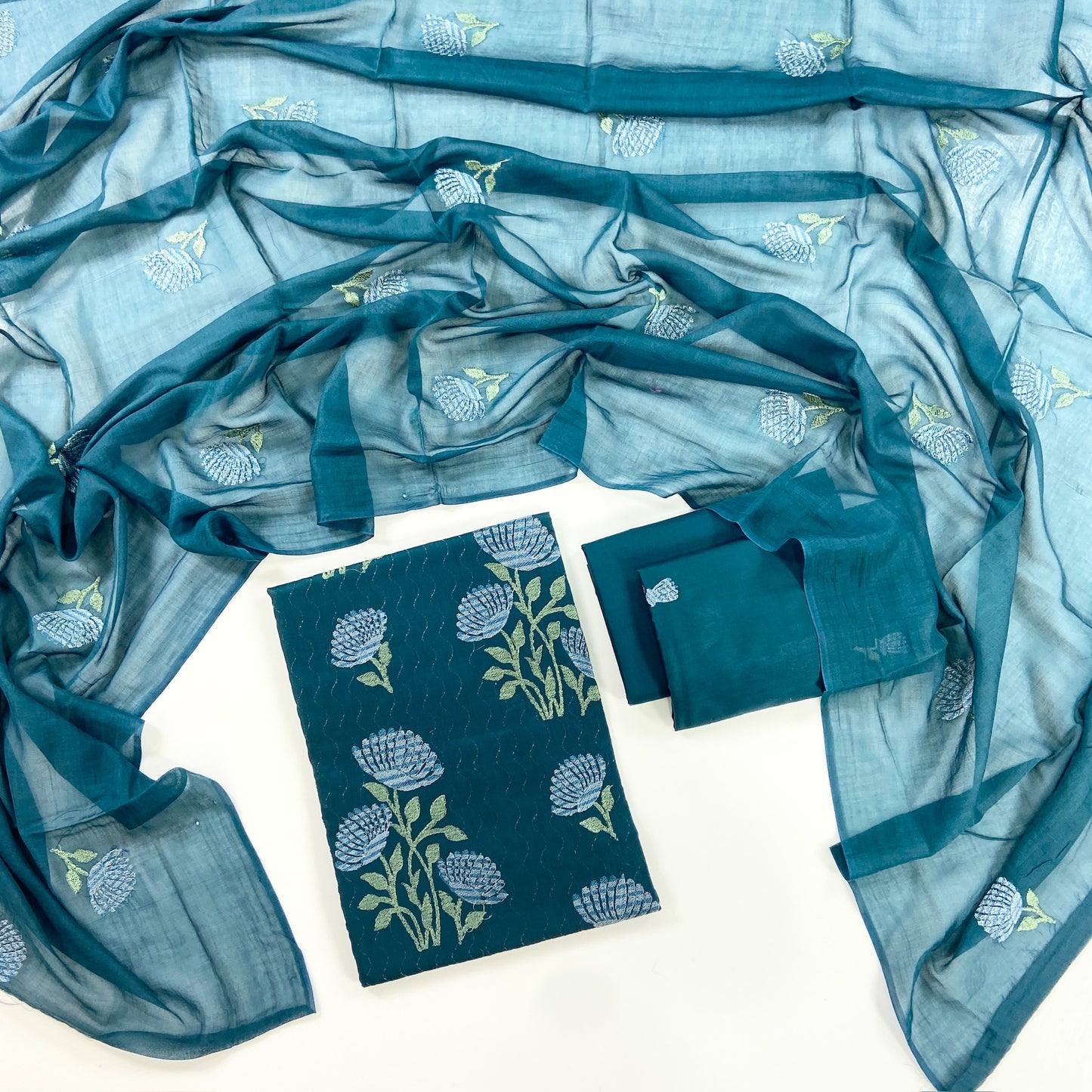 Bareeze Plain Emb Lawn With Slub Voile Dupatta 3PC