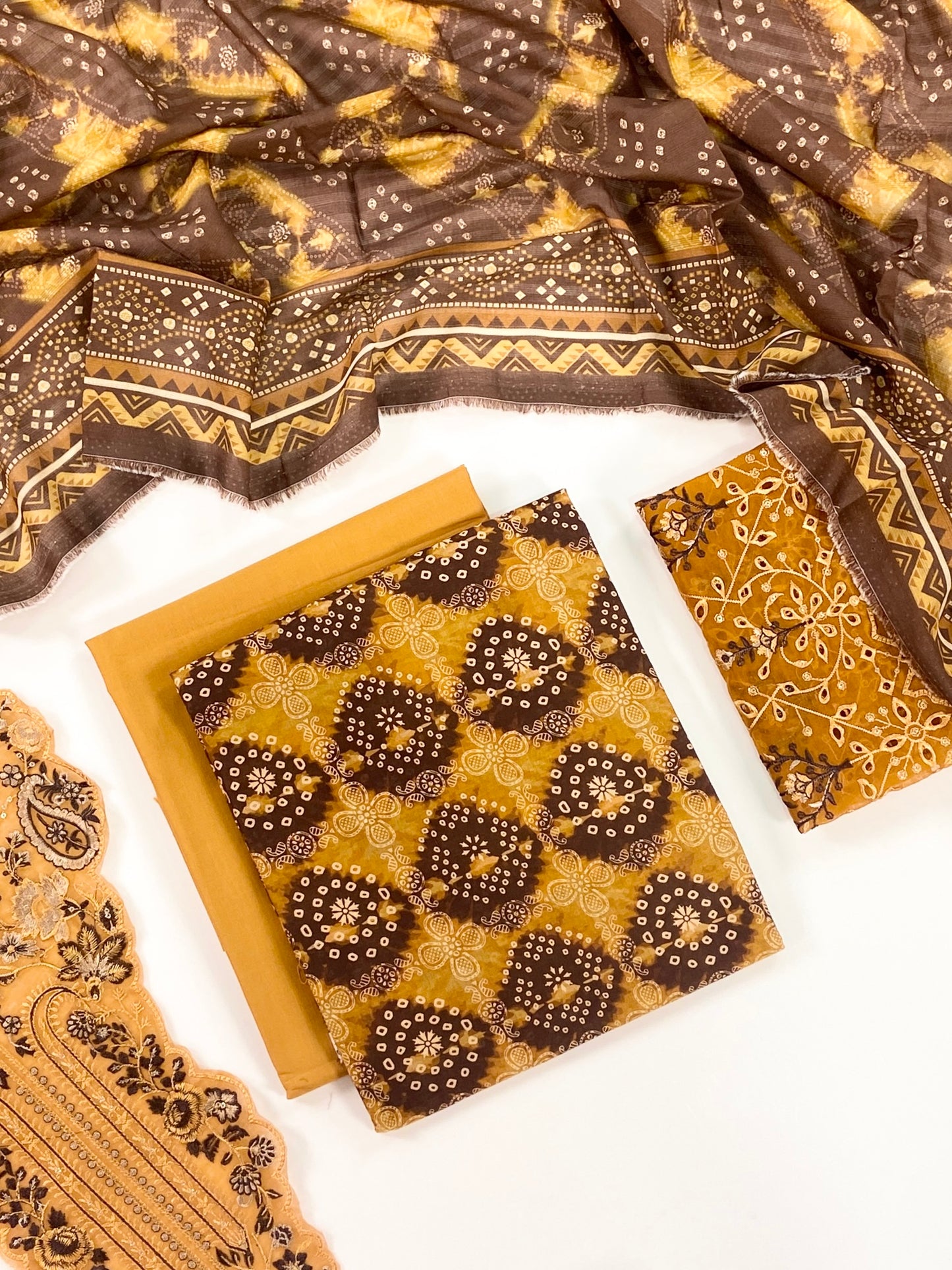 Fleur By Almeerah Premium Printed Lawn With Emb Patches 3PC