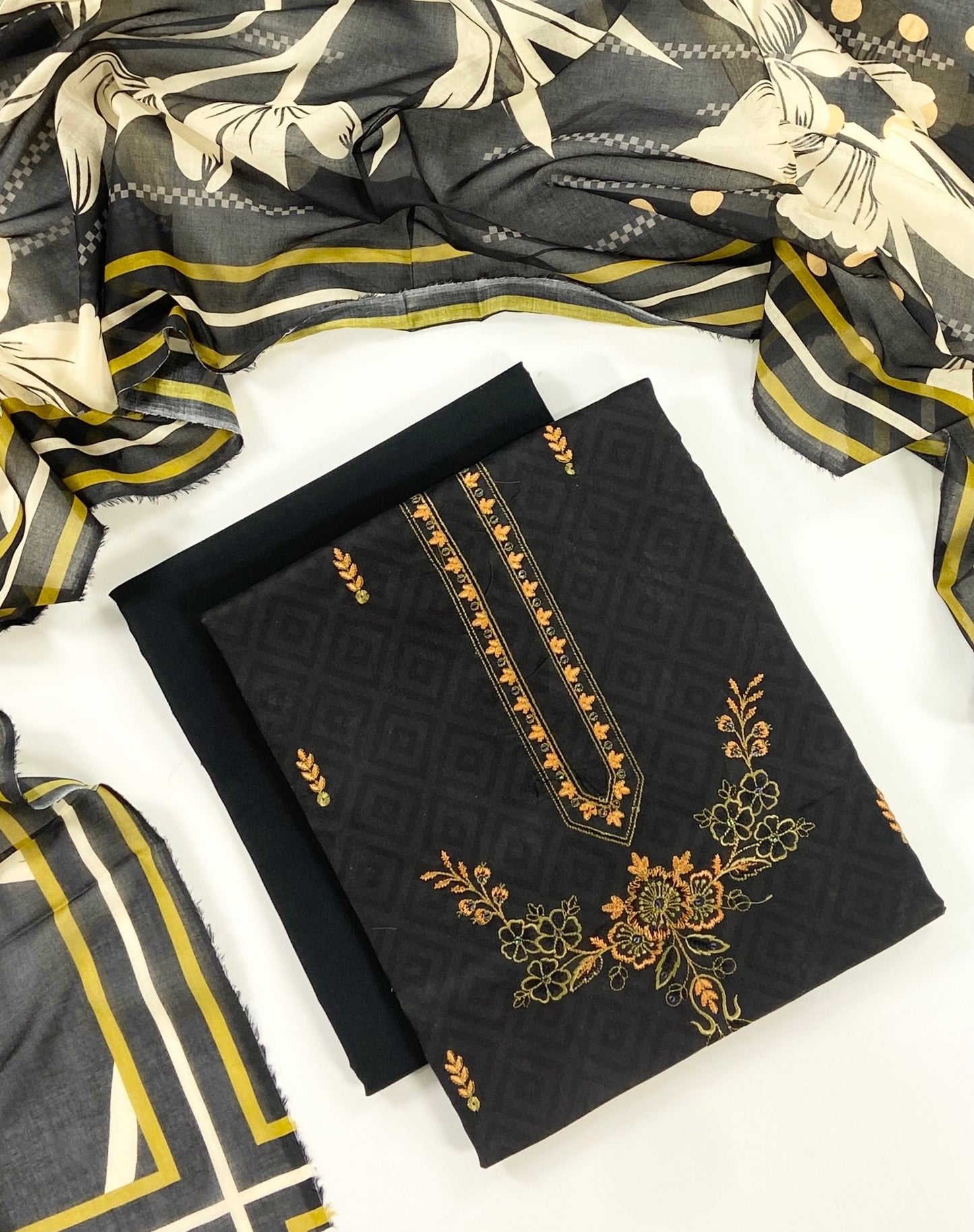Ravish By Anaya Noor Printed & Emb Lawn 3PC