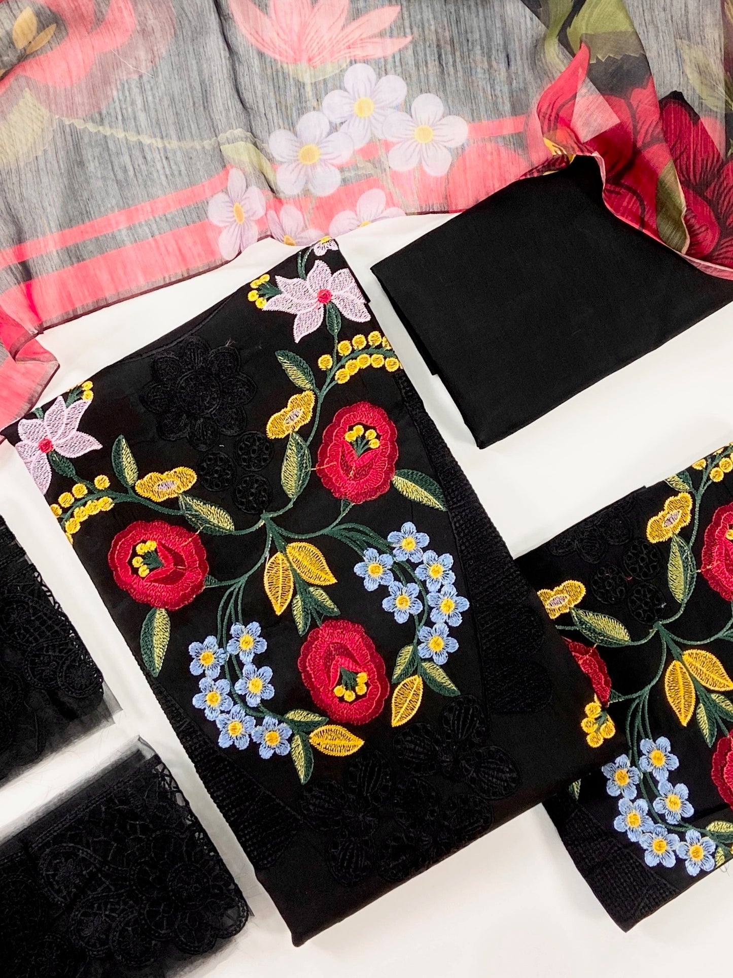 Maria B Plain Embroidered Lawn 3PC