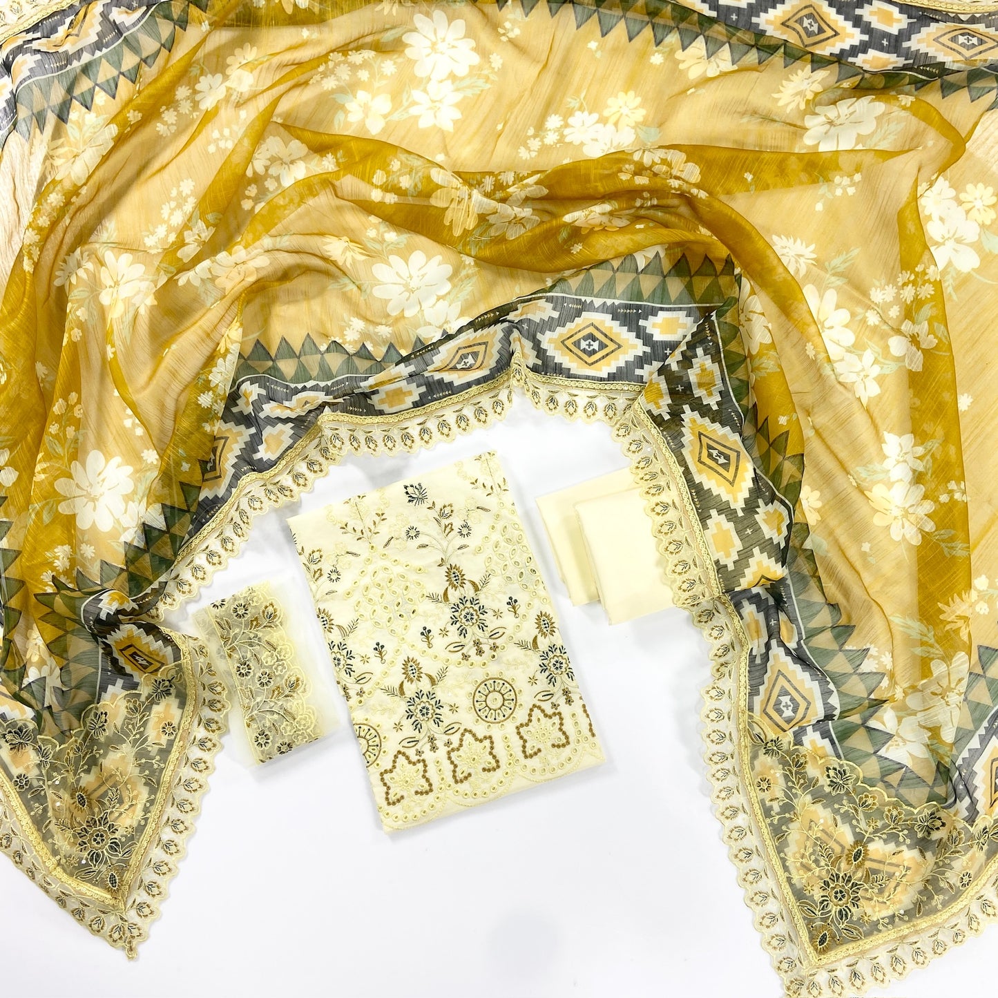 Morocco By Anaya Noor Emb Chickenkari Lawn 3PC