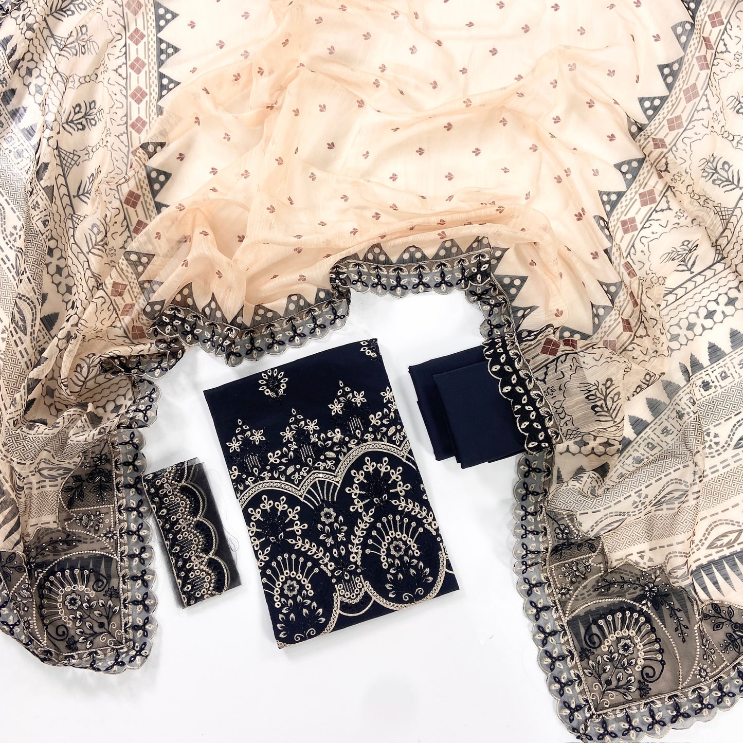 Morocco By Anaya Noor Emb Chickenkari Lawn 3PC