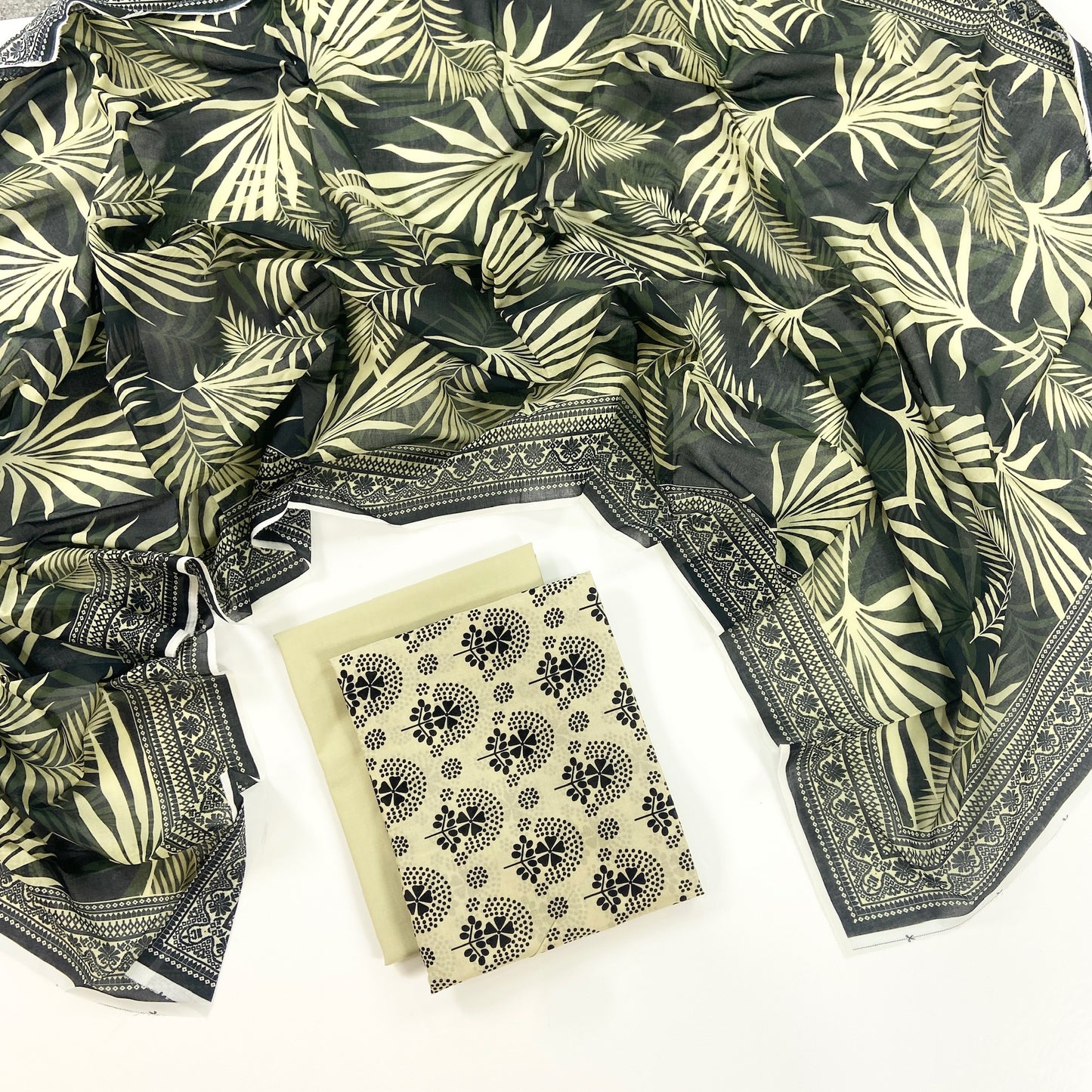 Sohni Dharti By Marooj Digital Printed Lawn 3PC