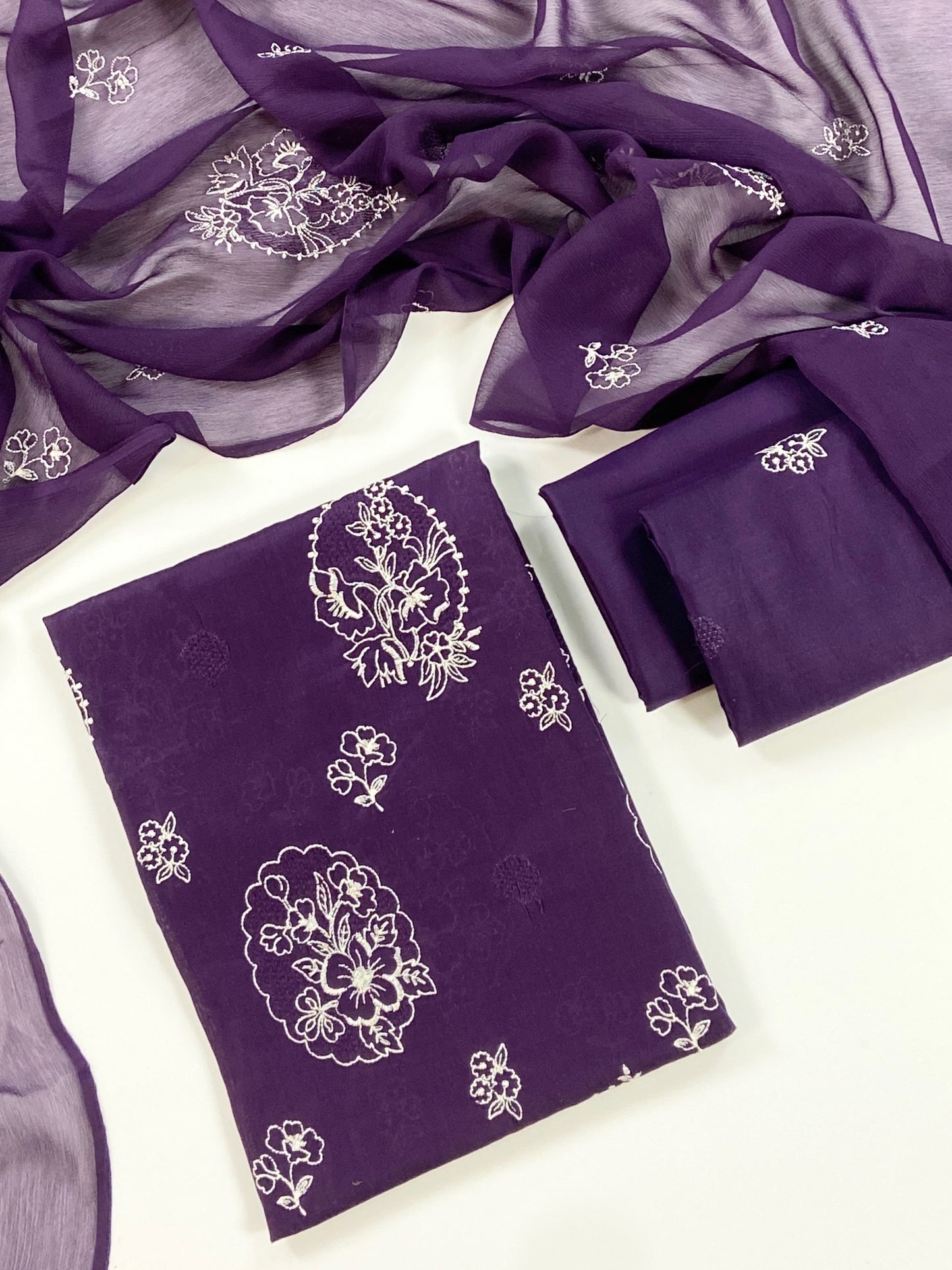 Bareeze Plain Emb Lawn With Chiffone Dupatta 3PC
