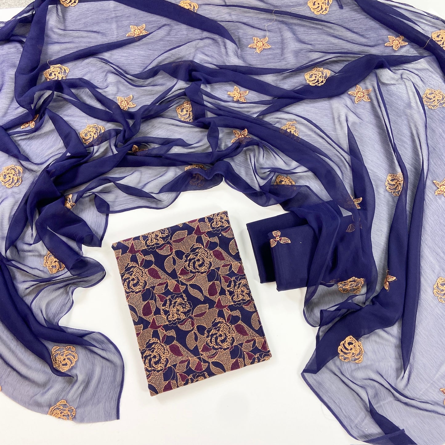 Bareeze Plain Emb Lawn With Chiffone Dupatta 3PC