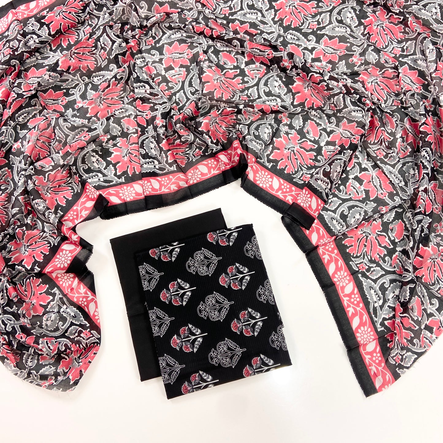 Gul Ahmed Printed Doriya Lawn 3PC