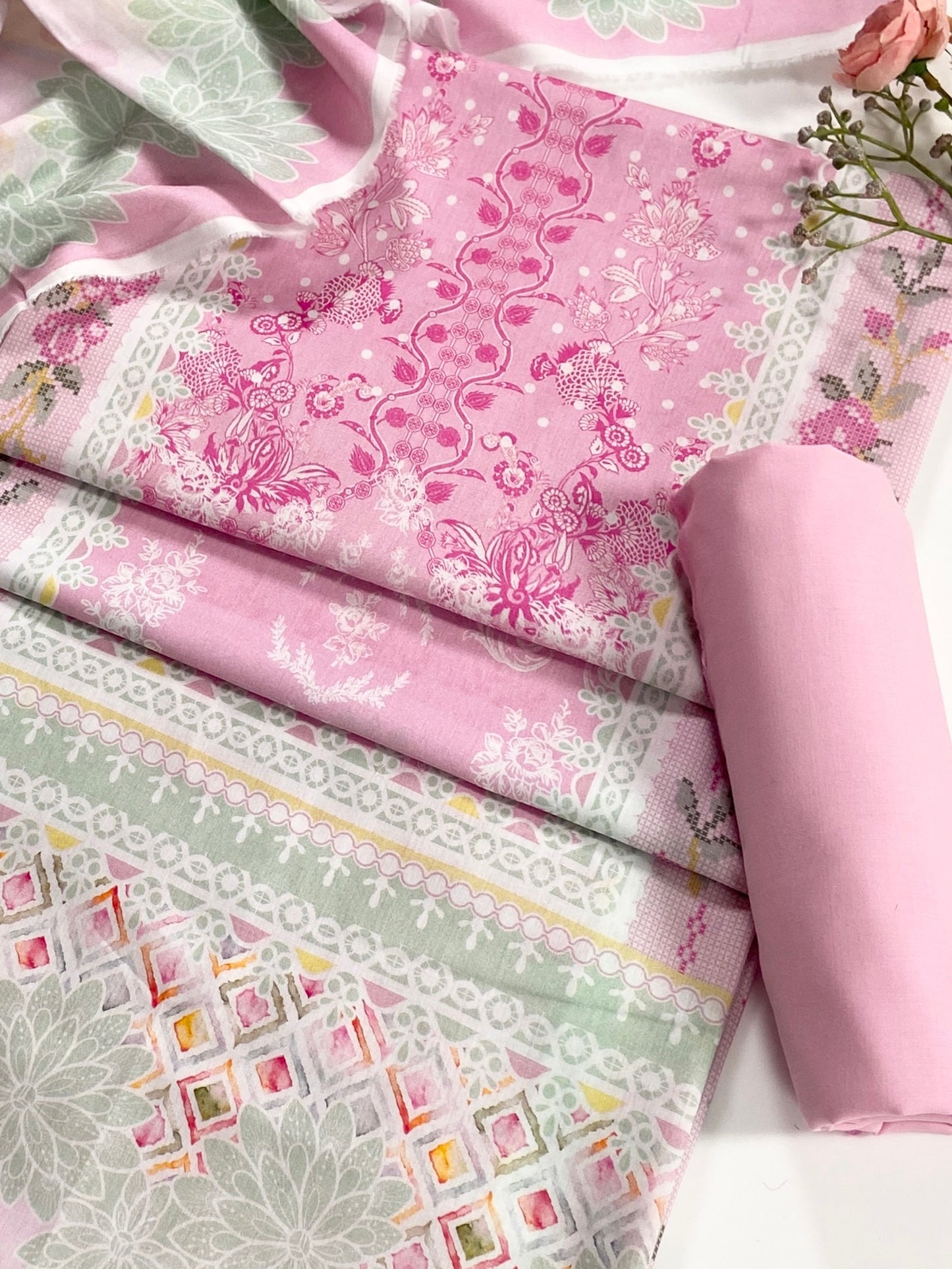 Raiha Premium Printed Lawn 3PC