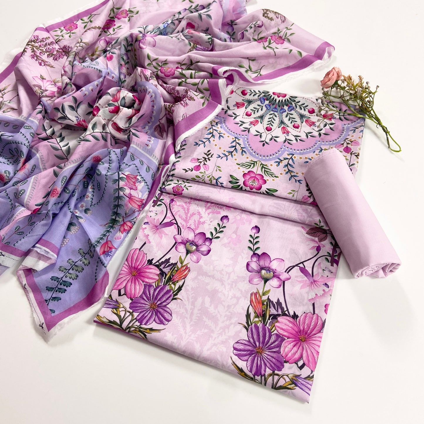 Raiha Premium Printed Lawn 3PC