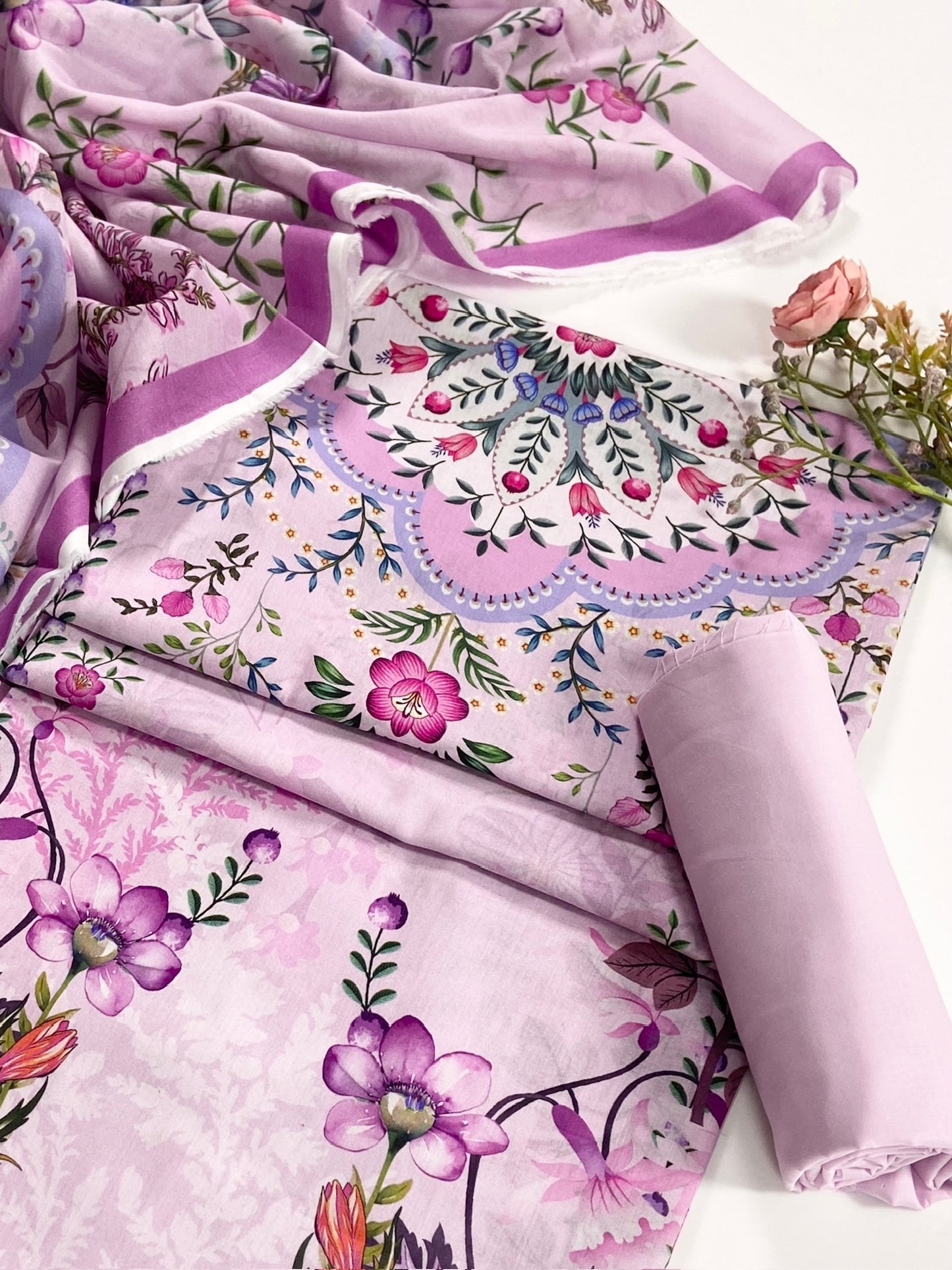 Raiha Premium Printed Lawn 3PC